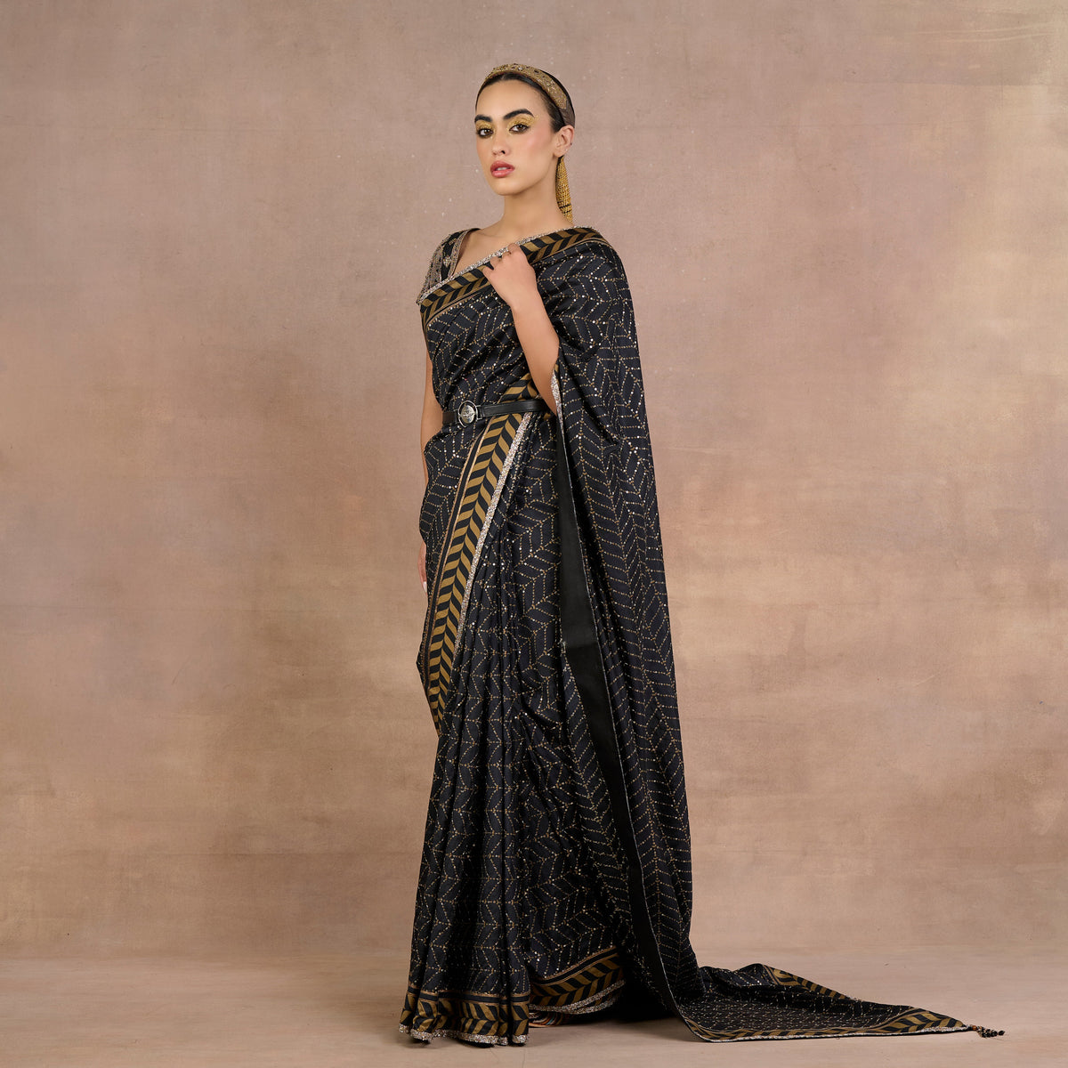 Noir Chevron Saree Set | Siddi