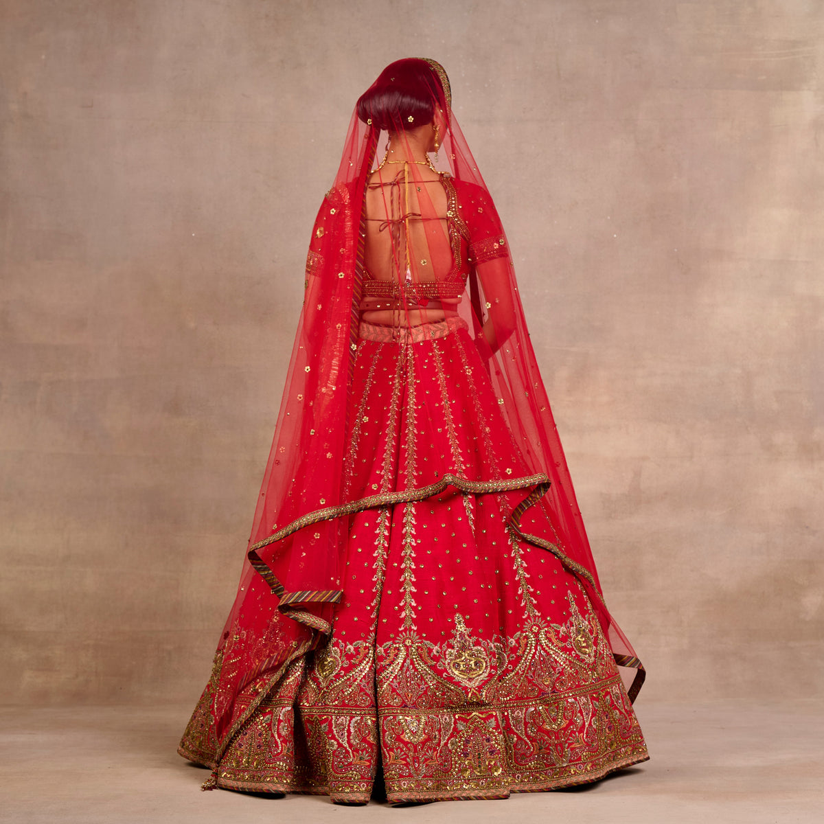 Imperial Red Veil | Siddi