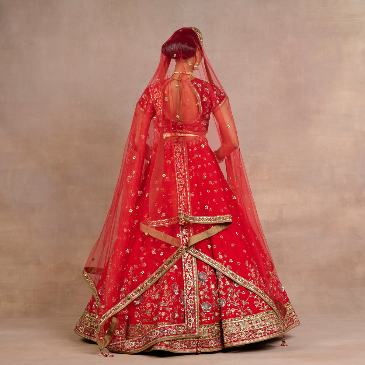 Rose Red Veil | Siddi