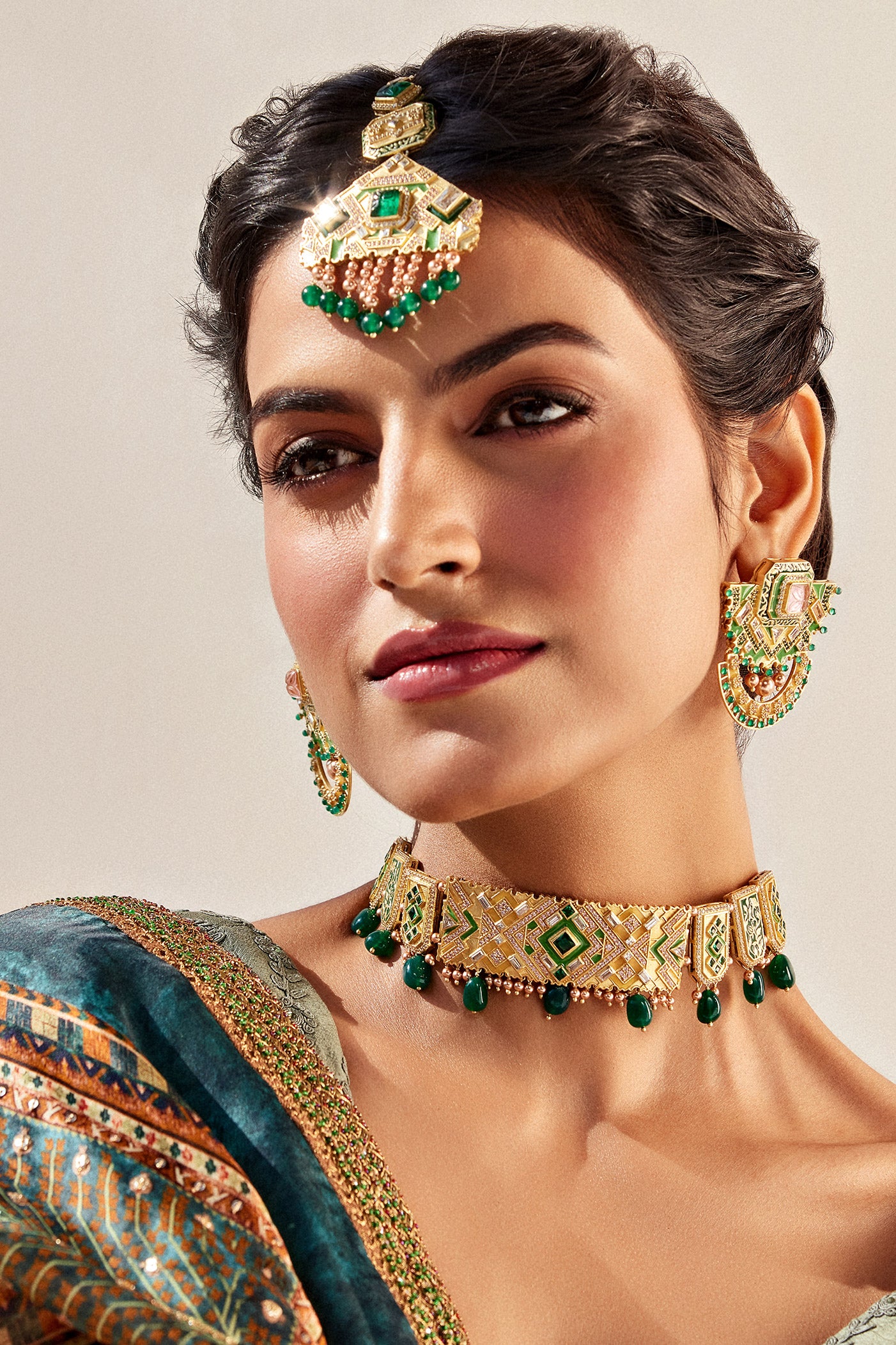 Rumeli Scuplted Choker