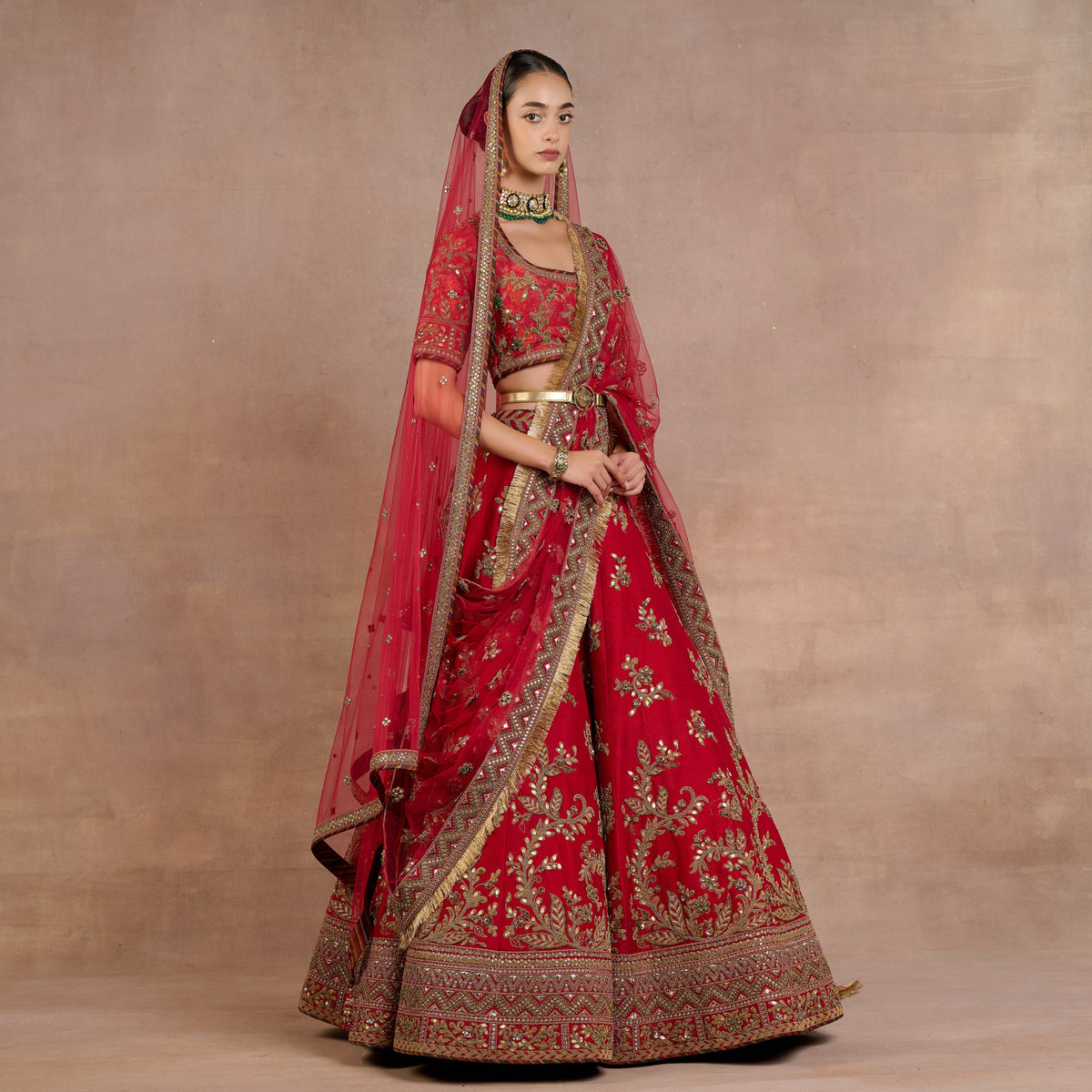 Ruby Red Veil | Siddi