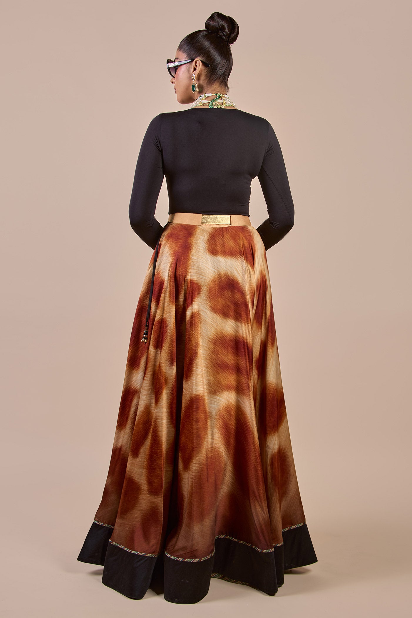 Rich Black - Giraffe Print Skirt Set | CHHĒ