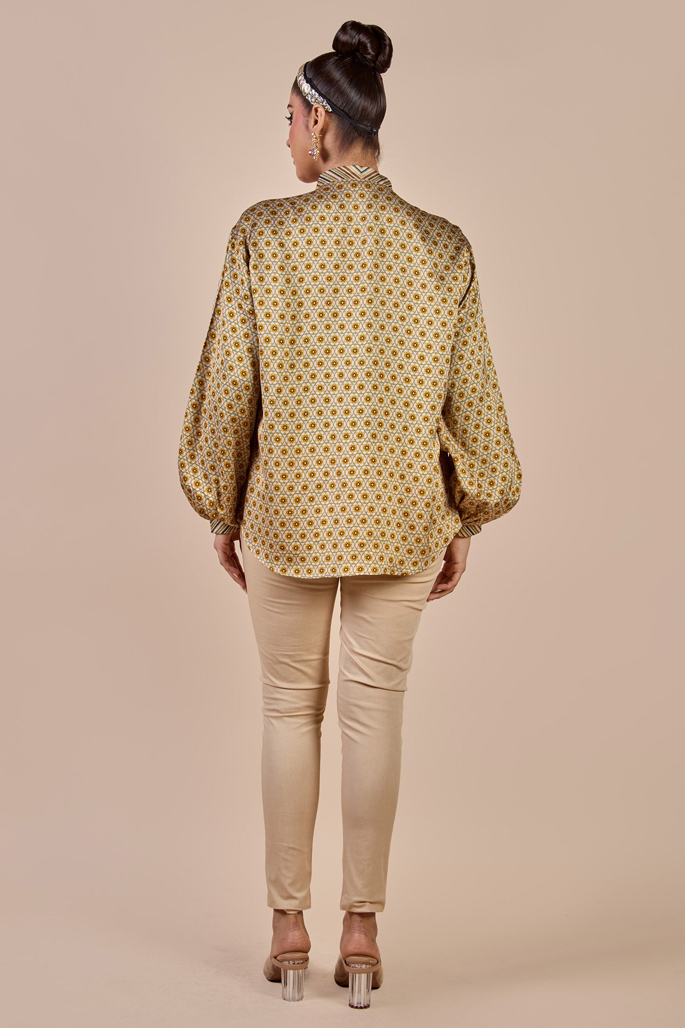 Olive Yellow - Ivory Short Top | CHHĒ