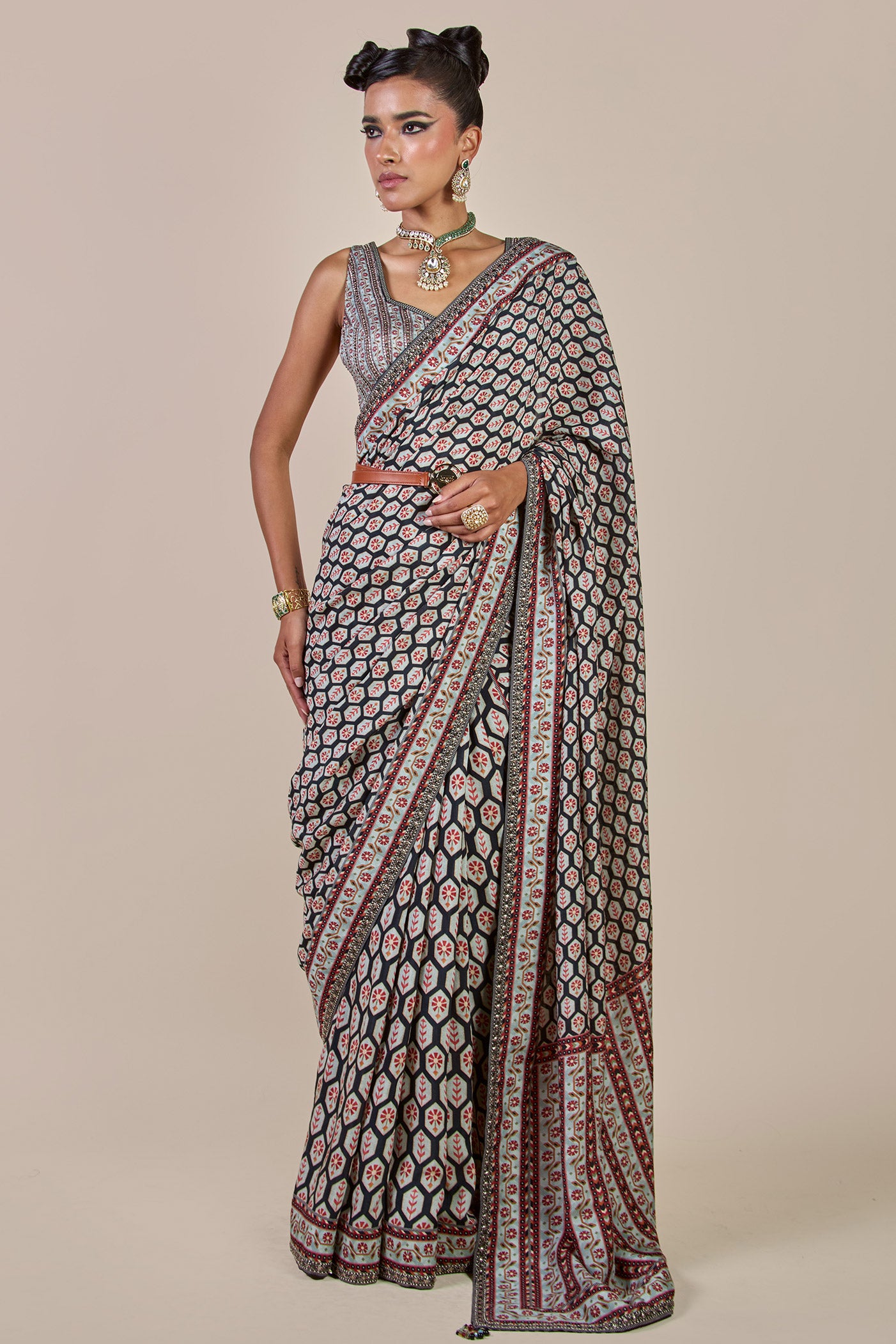 Midnight Blue - Ivory Saree Set | CHHĒ