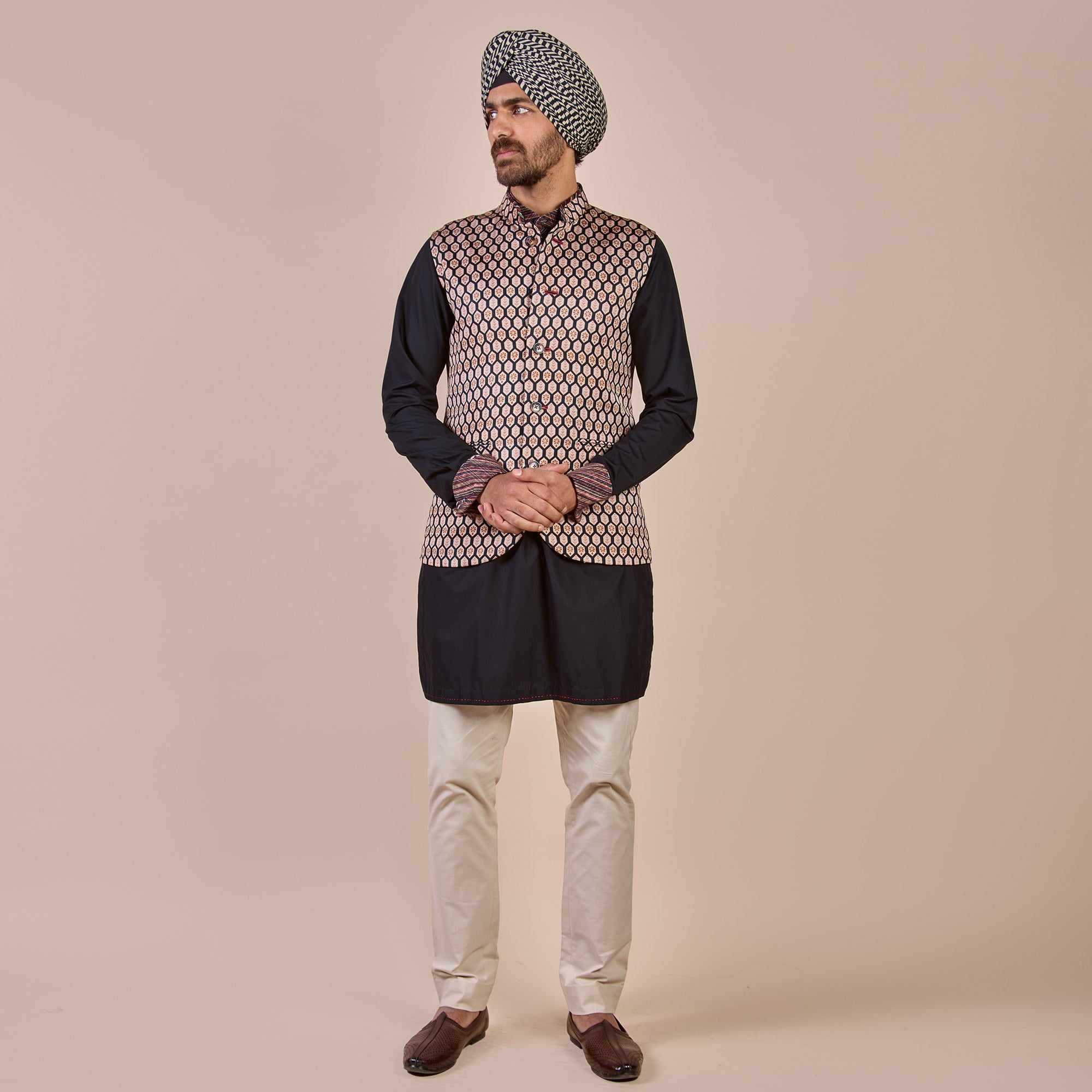 Ivory - Navy Blue Nehru Jacket | CHHĒ