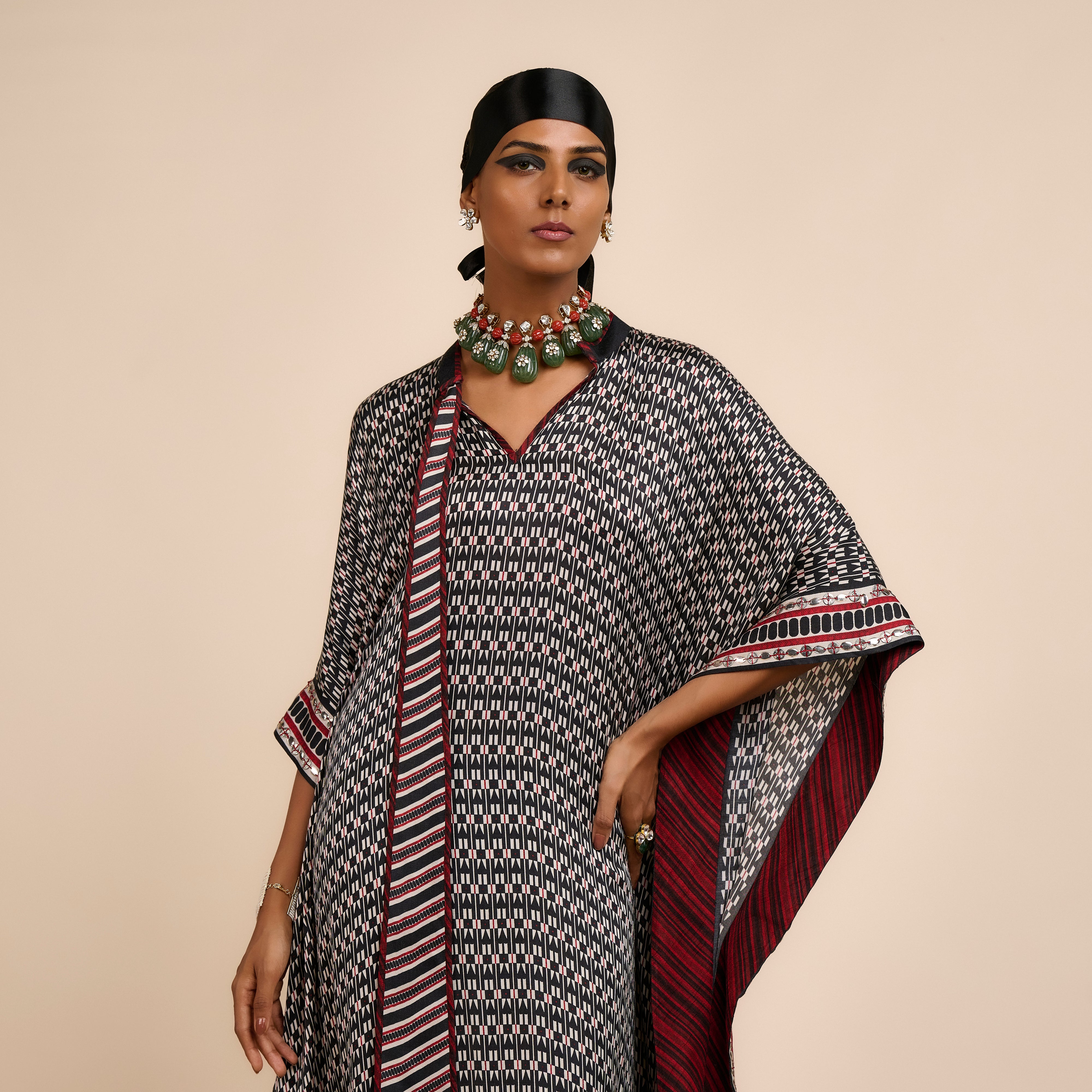 Noir - Ivory Kaftan | Nau