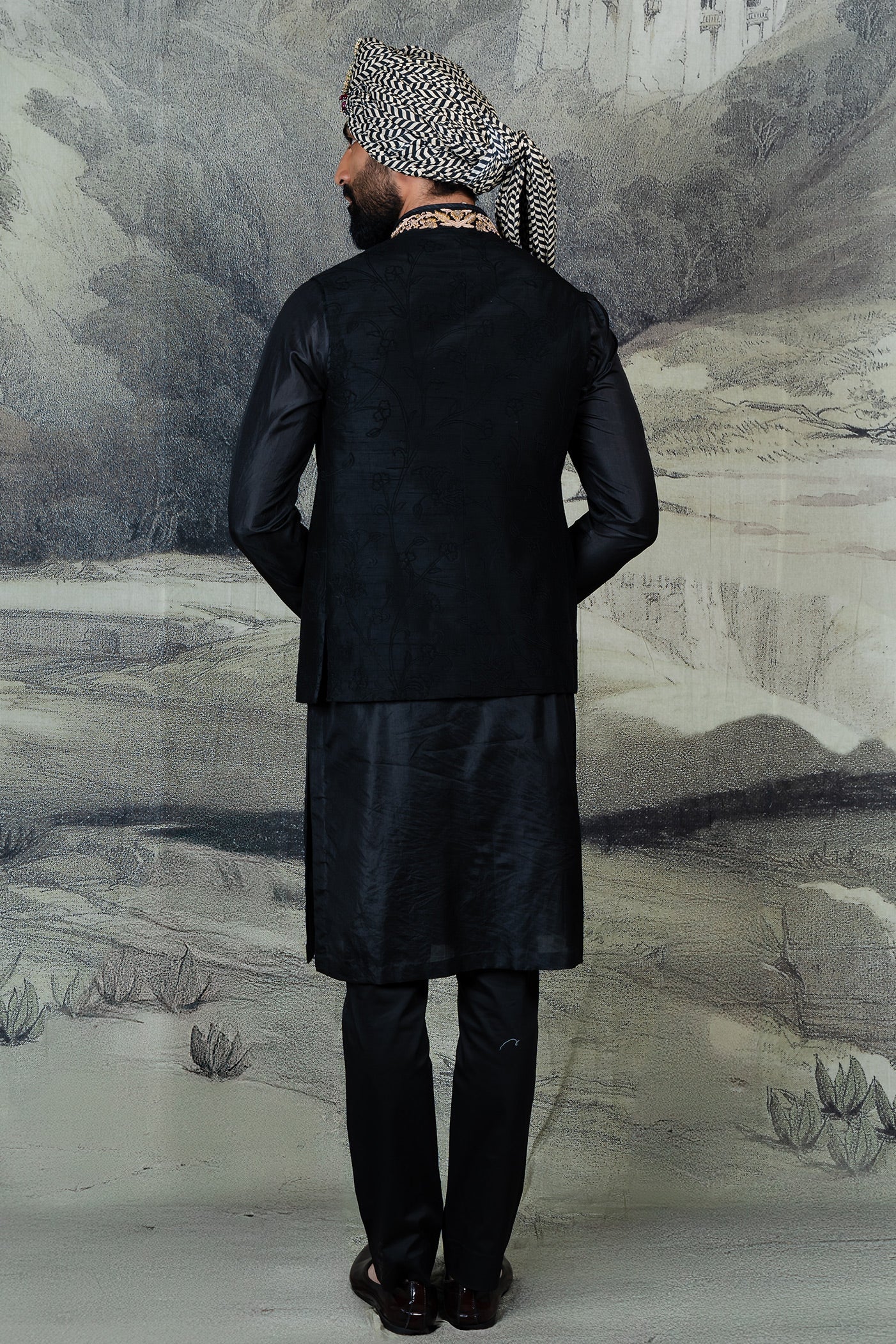 Monochrome Black Nehru Jacket Set | BARODA