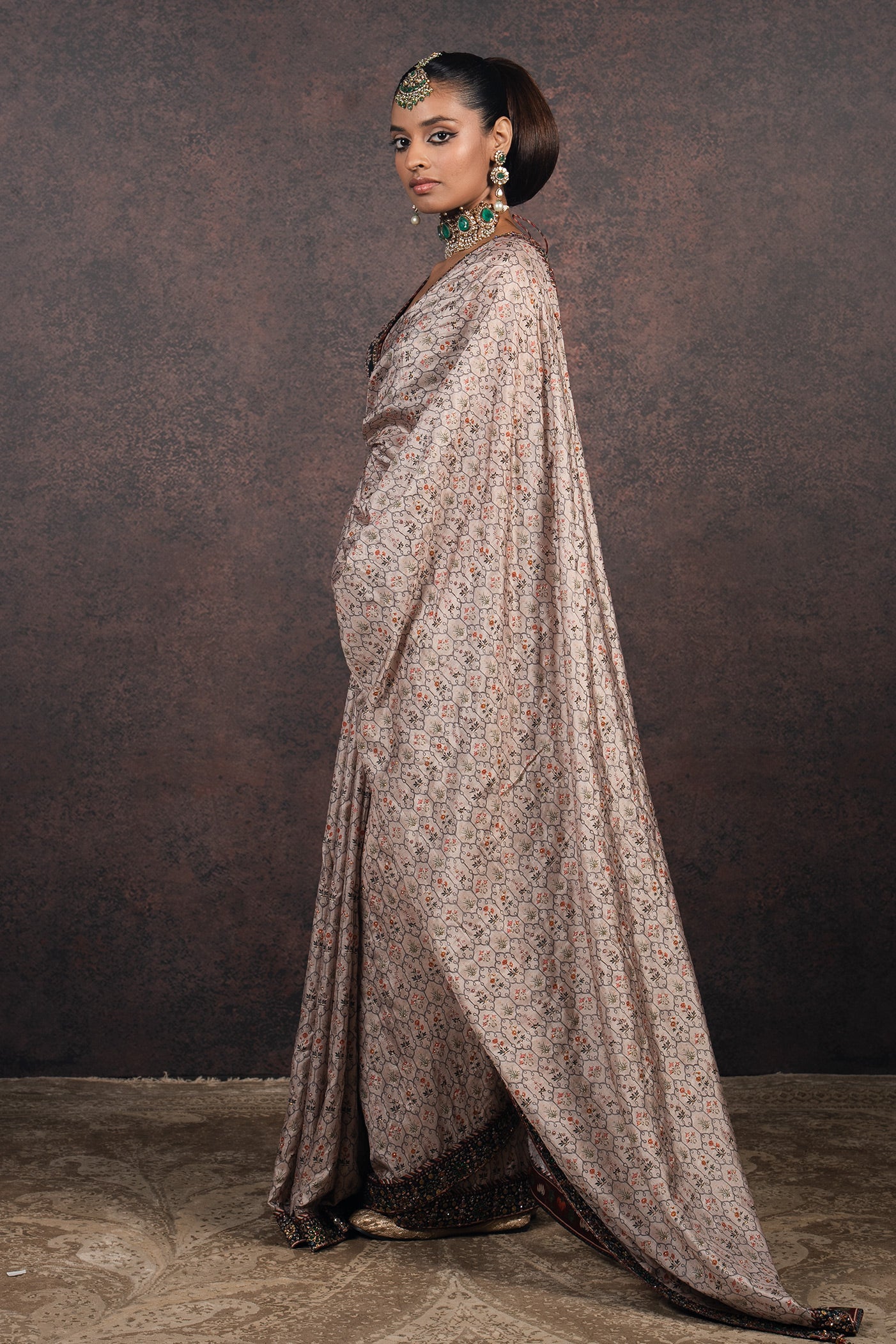 Porcelain Ivory Saree Set | MURAQQA