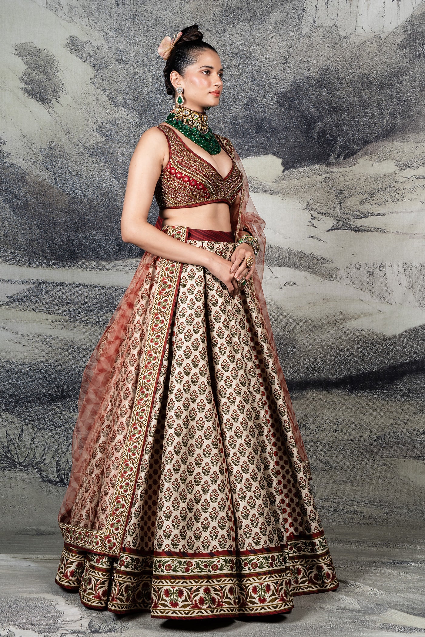Red - Ivory Skirt Set | BARODA