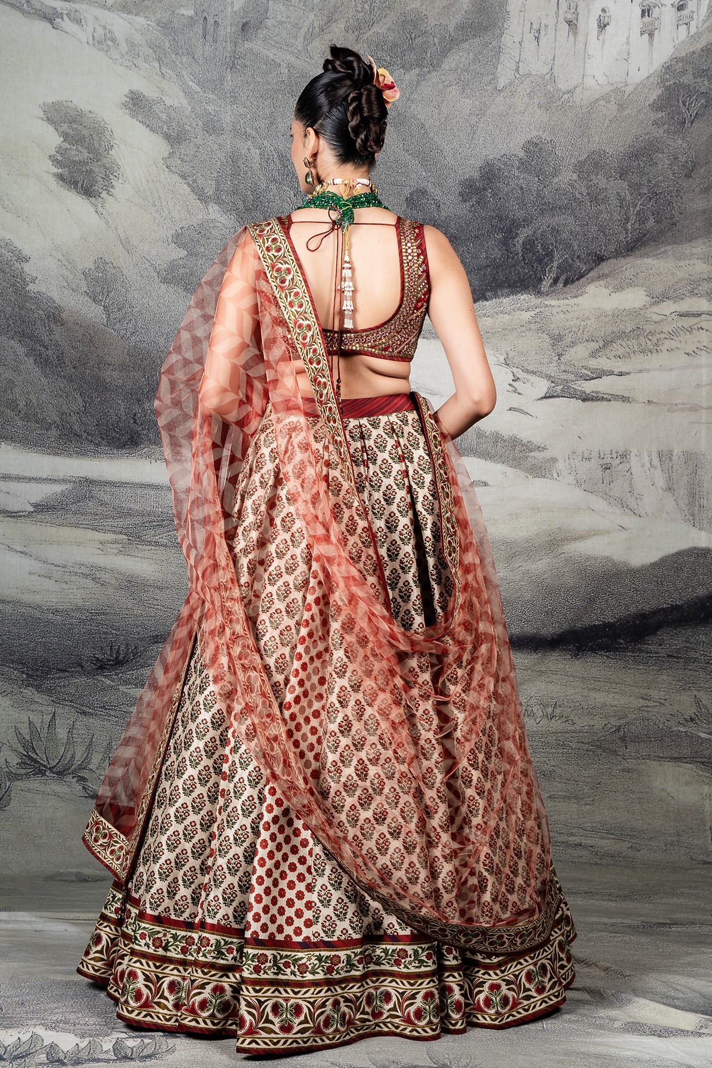 Red - Ivory Skirt Set | BARODA