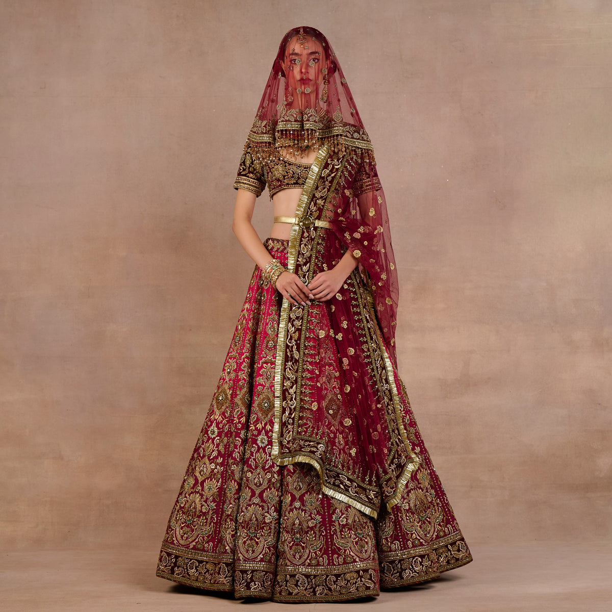 Fuchsia Burgundy Veil | Siddi