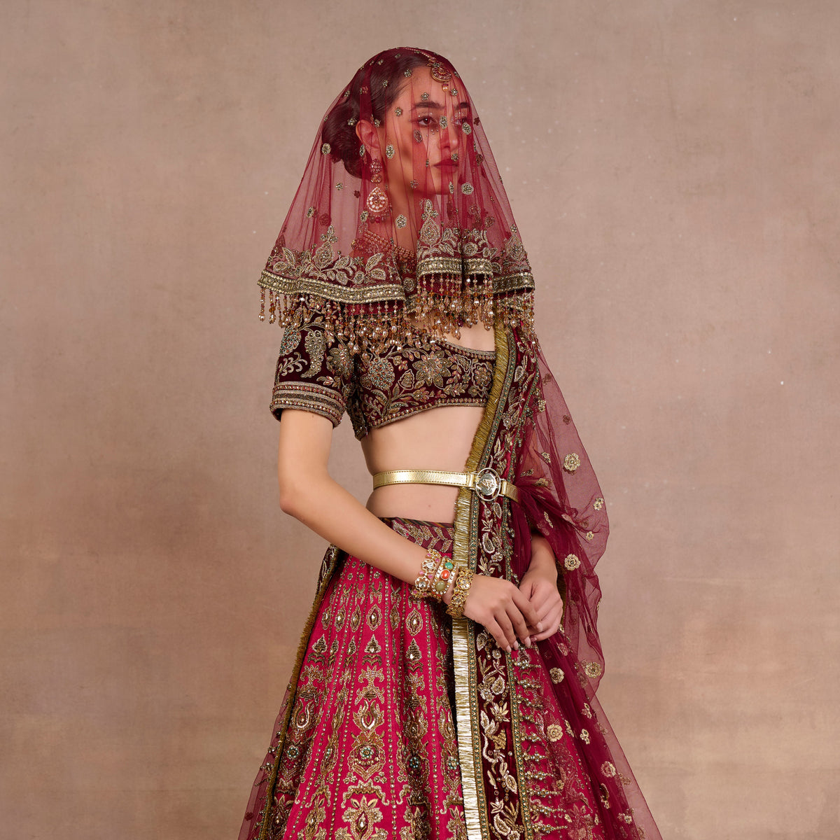 Fuchsia Burgundy Veil | Siddi