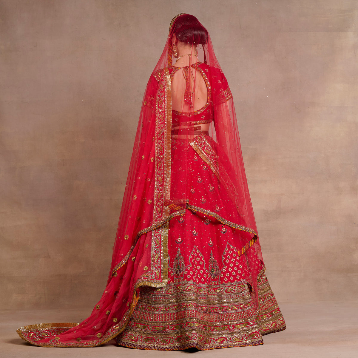 Rust Red Veil | Siddi
