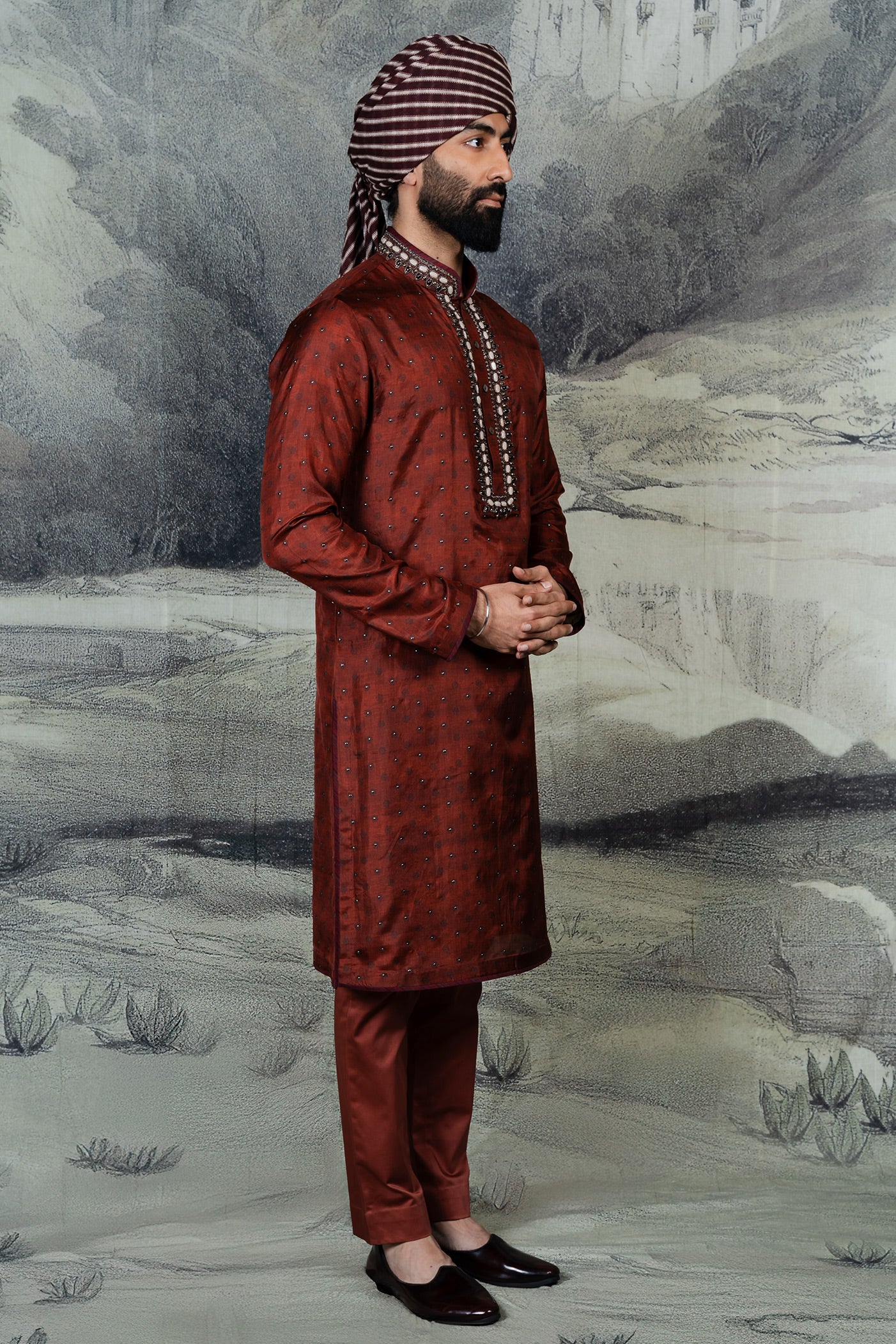Vinatge Maroon Kurta Set | BARODA