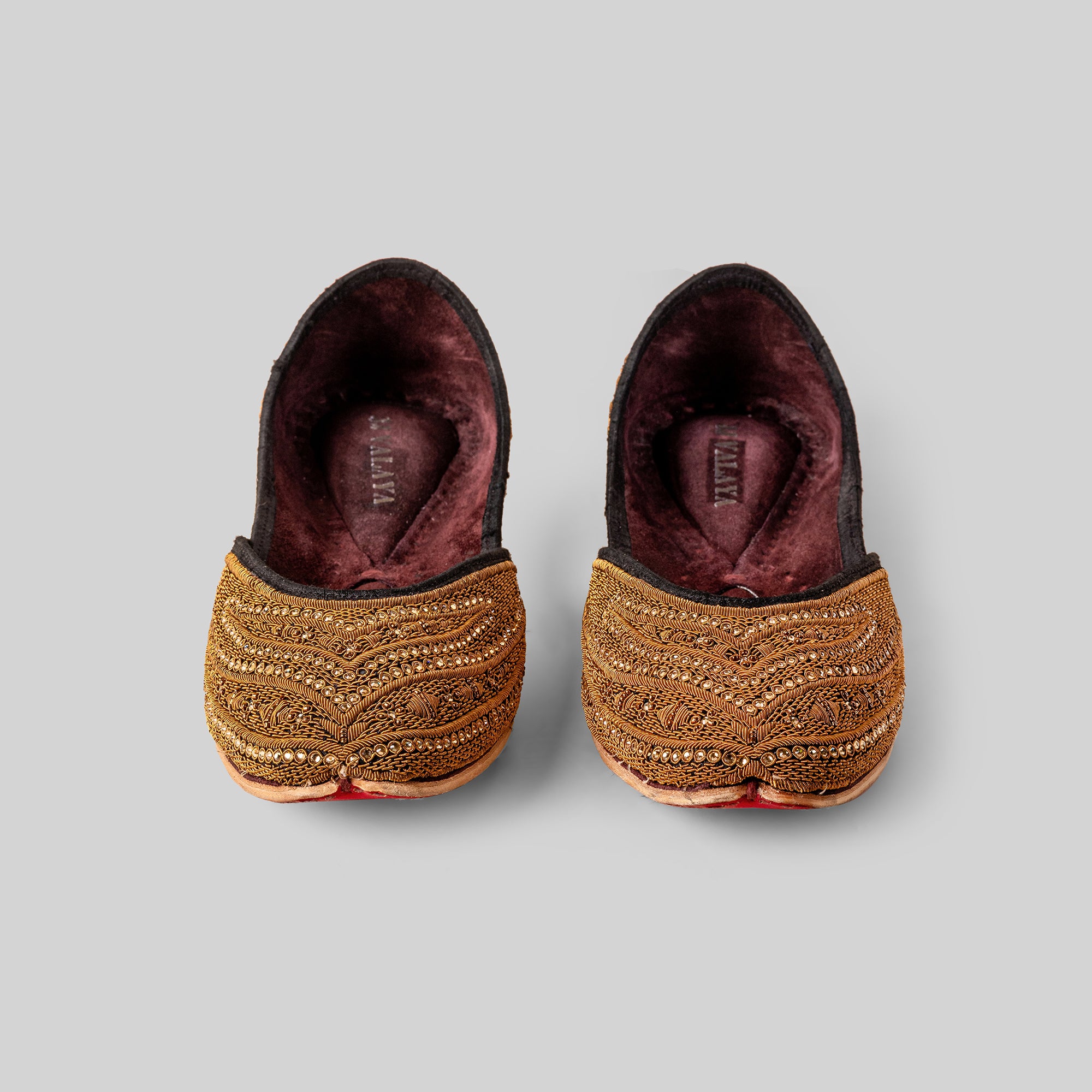 Antique Gold Embroidered Juttis