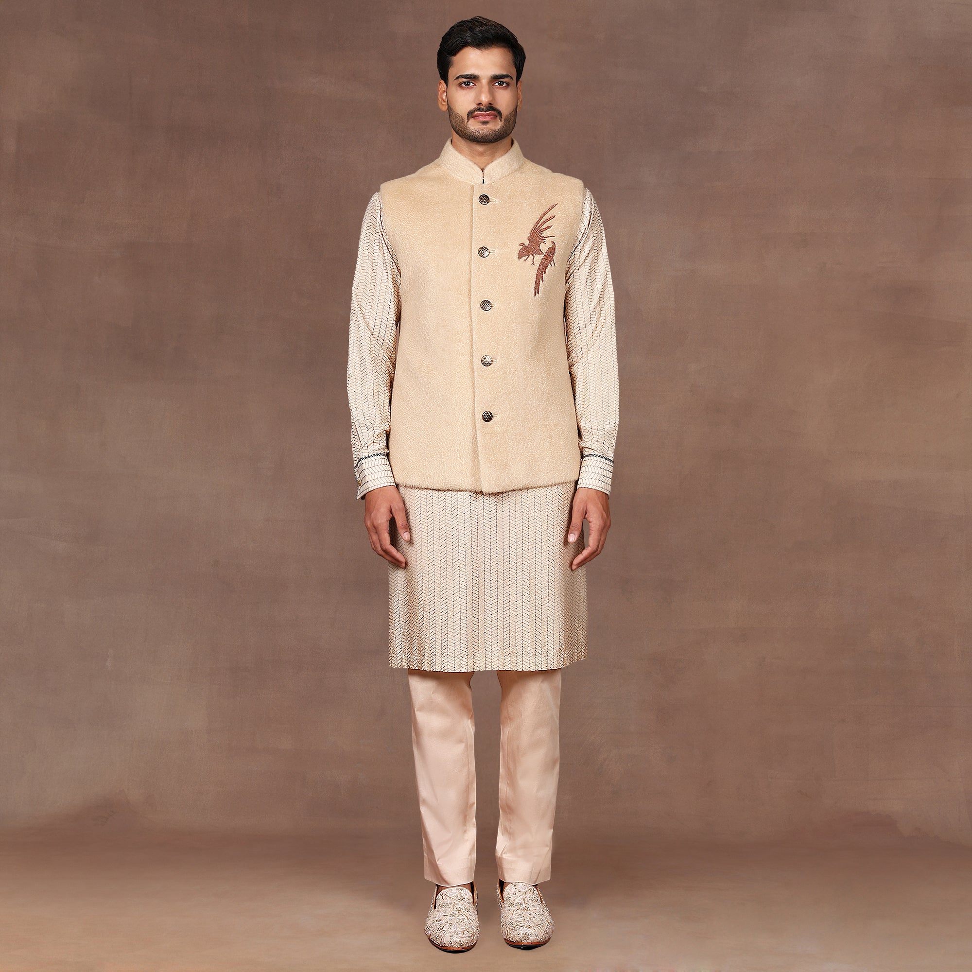Crème Ivory Chevron Nehru Jacket Set | EAST
