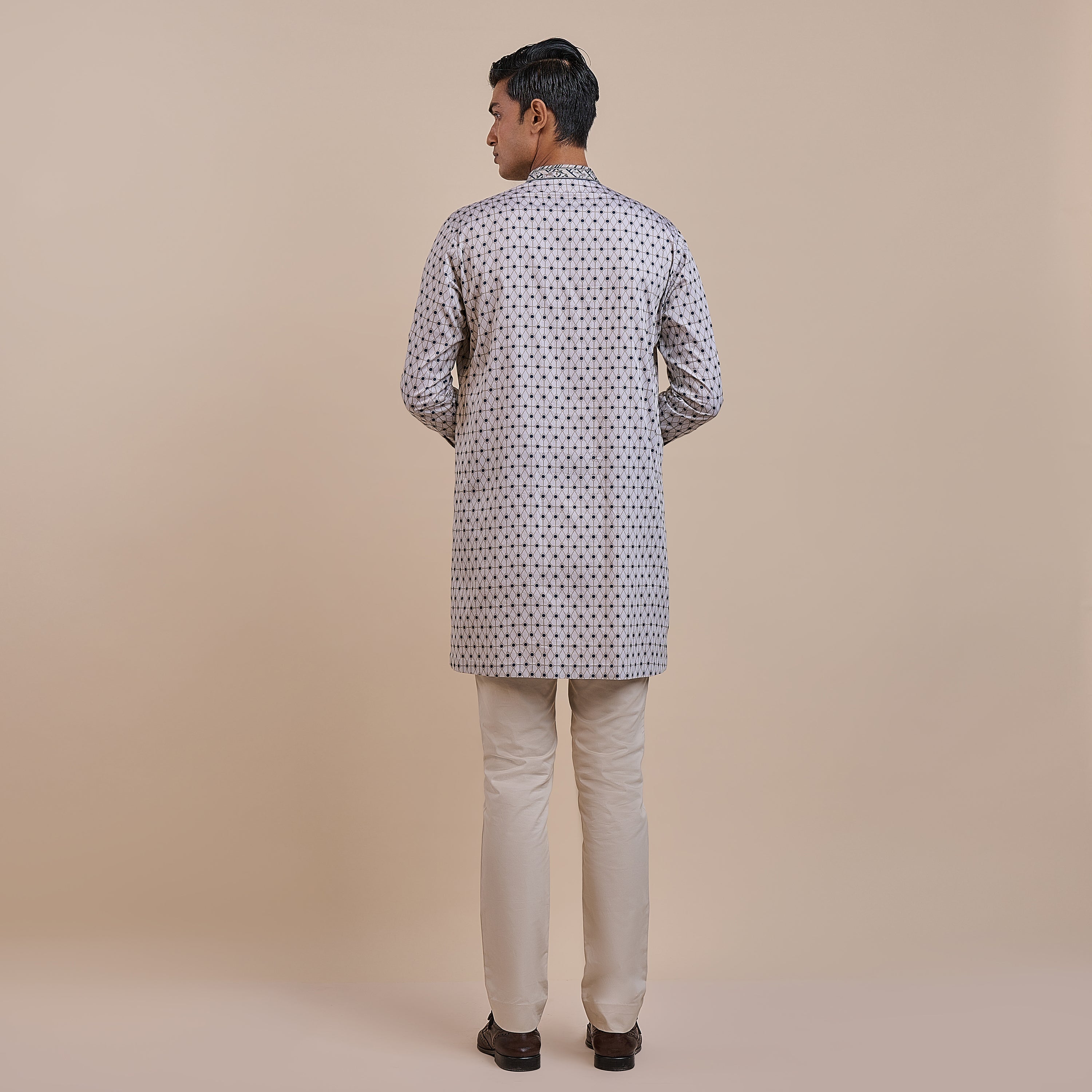 Crème Ivory Kurta | ATTH