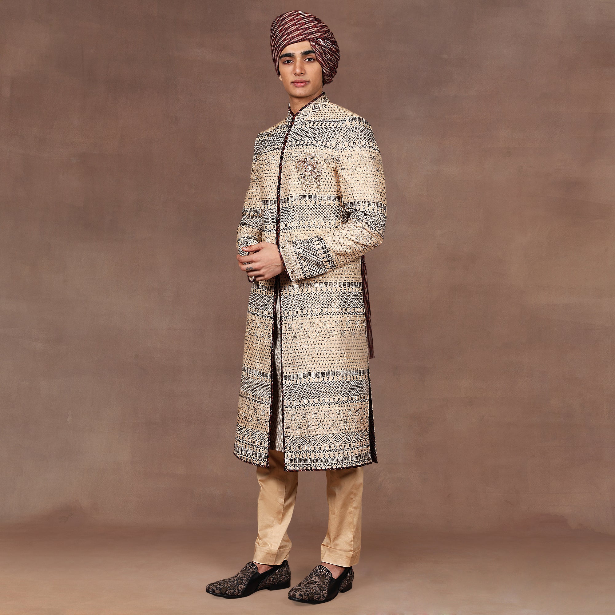 Crème Ivory Sherwani Set | EAST