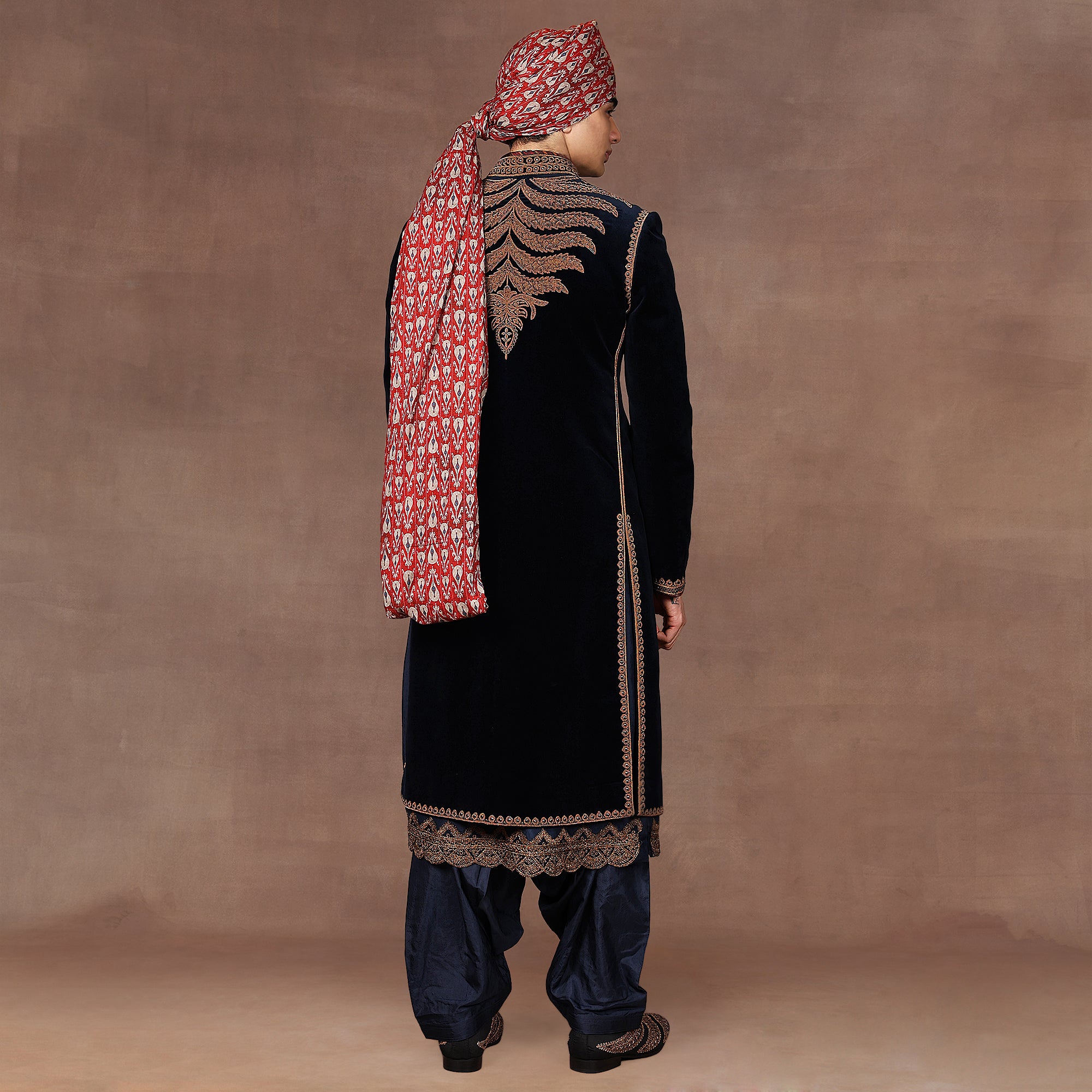 Crimson Red Safa | EAST