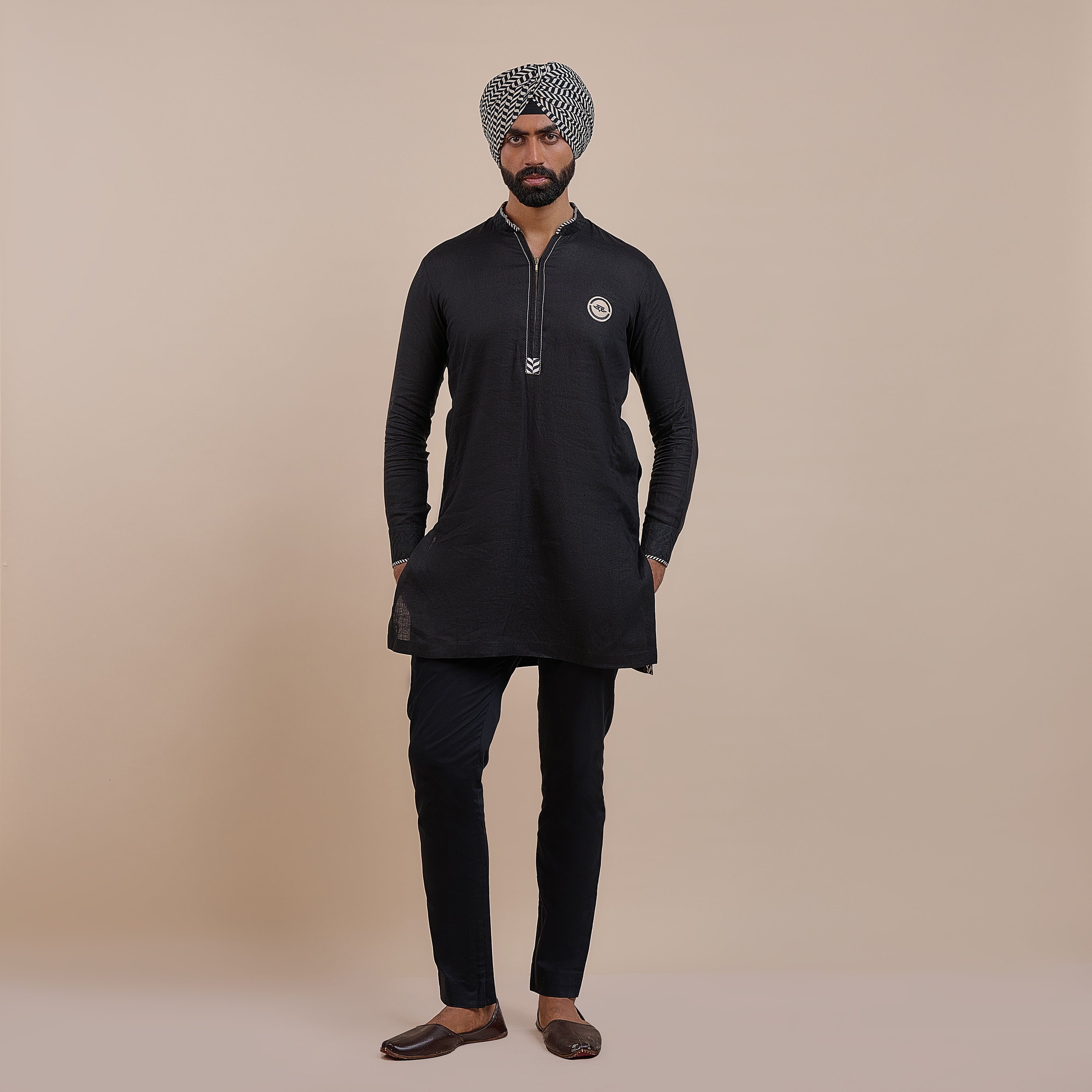 Noir Phoenix Solid Kurta | ATTH