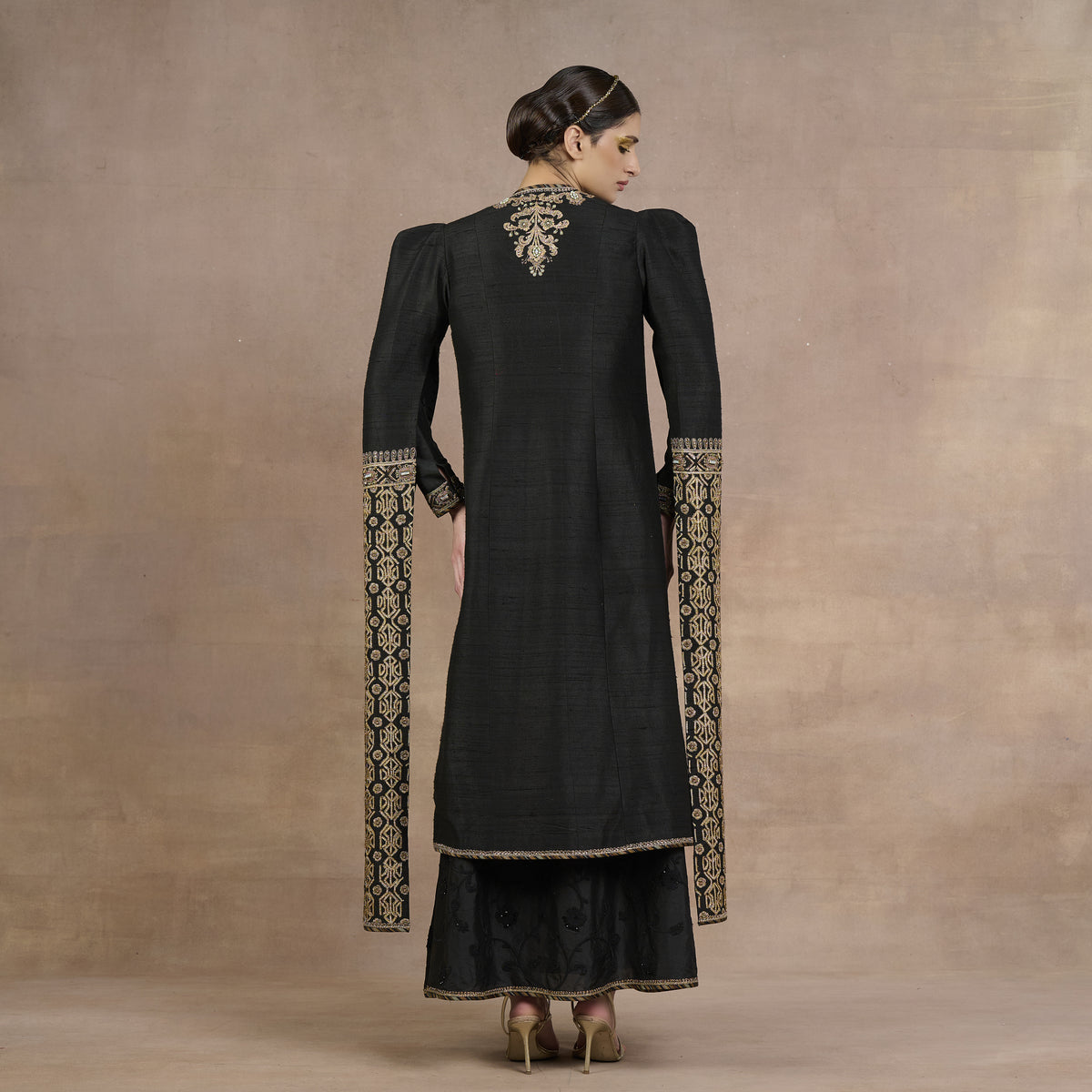 Noir - Gold Jacket Set | Siddi