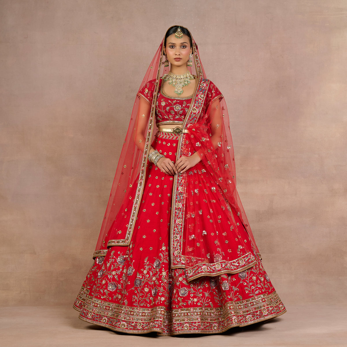 Rose Red Veil | Siddi