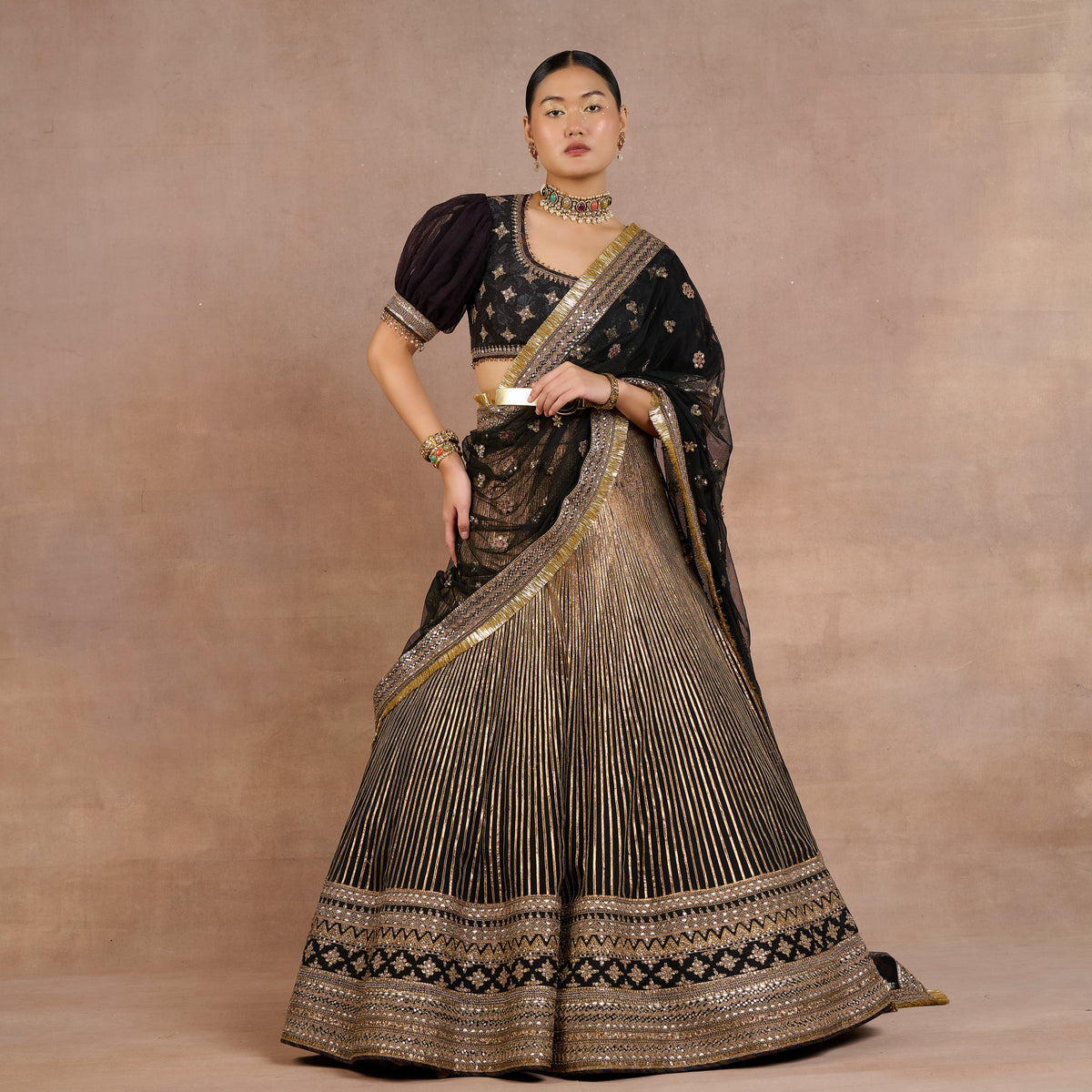 Noir-Gold Lehenga Set | Siddi