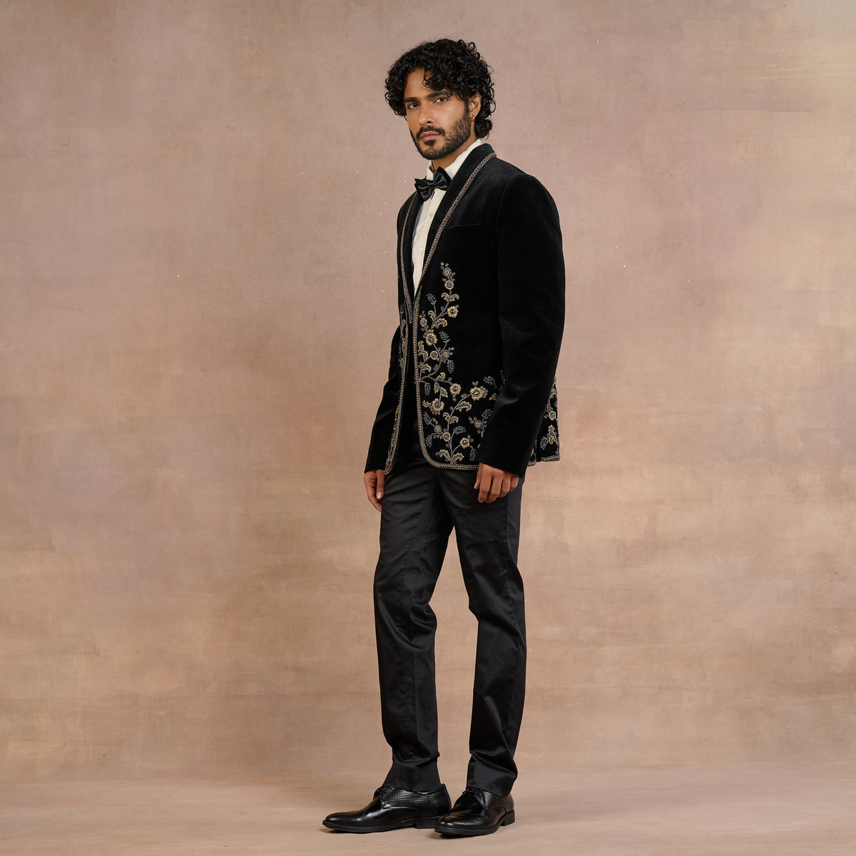 Noir Gold Tuxedo | Siddi