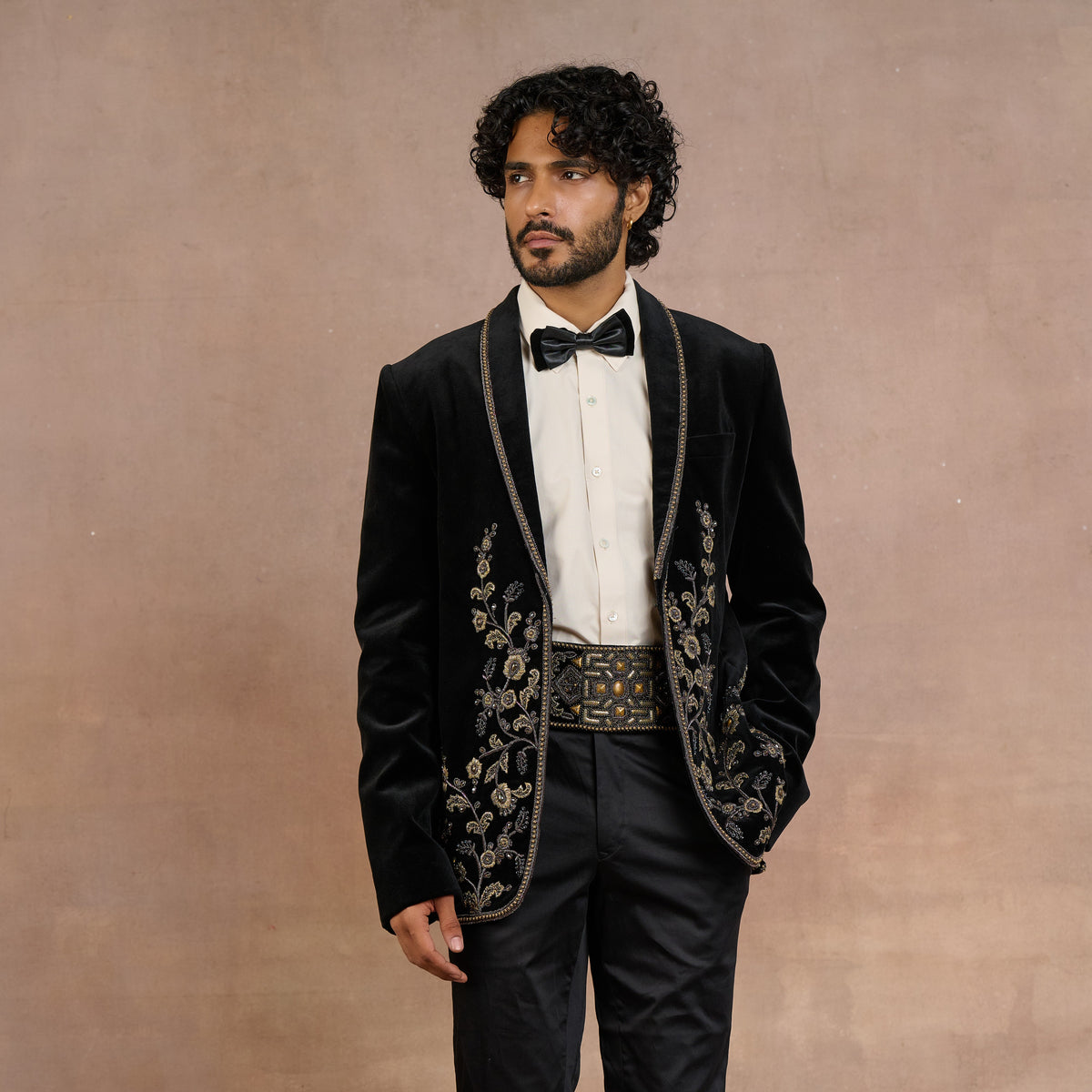 Noir Gold Tuxedo | Siddi