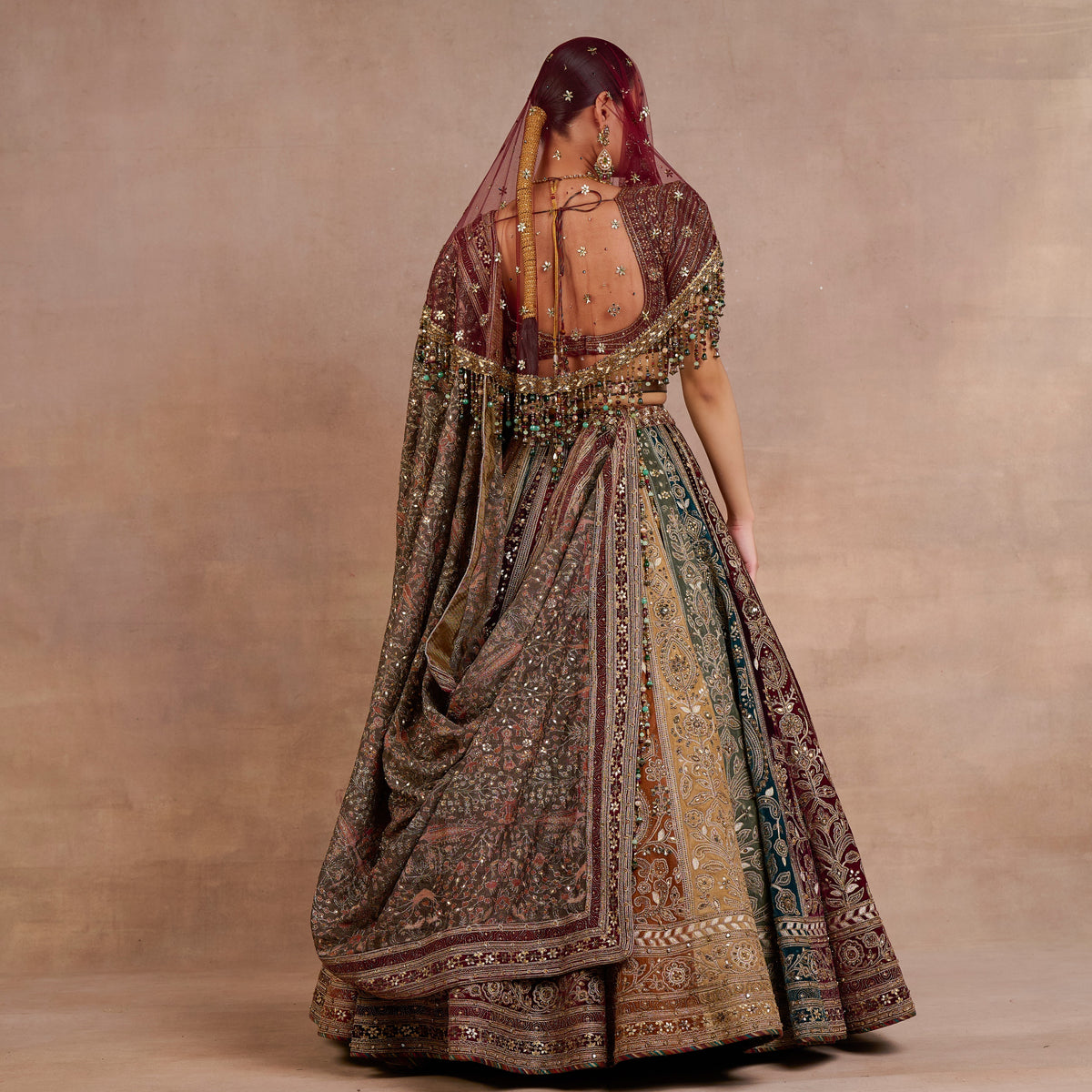 Burgundy Veil | Siddi