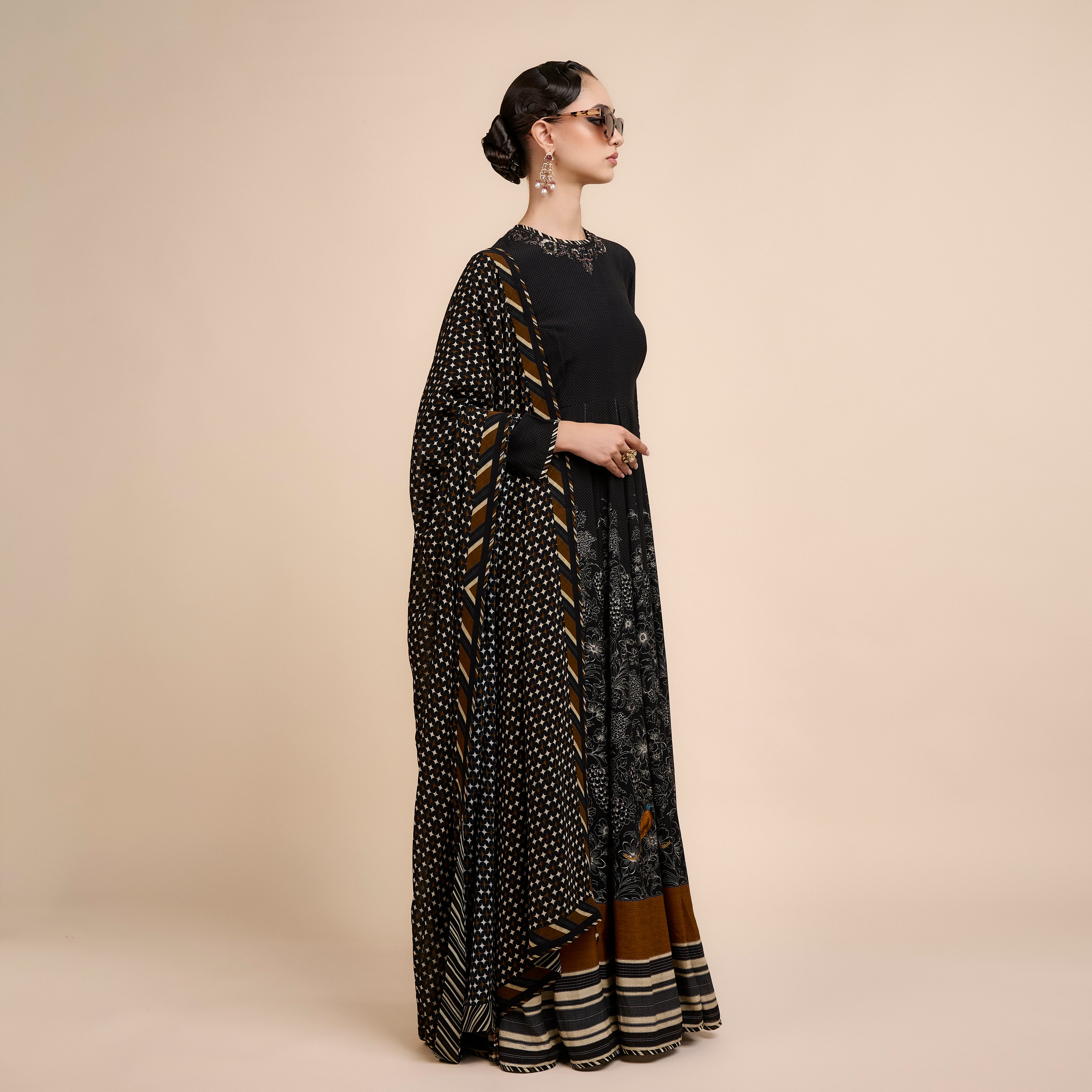 Noir - Ochre Stole | Nau