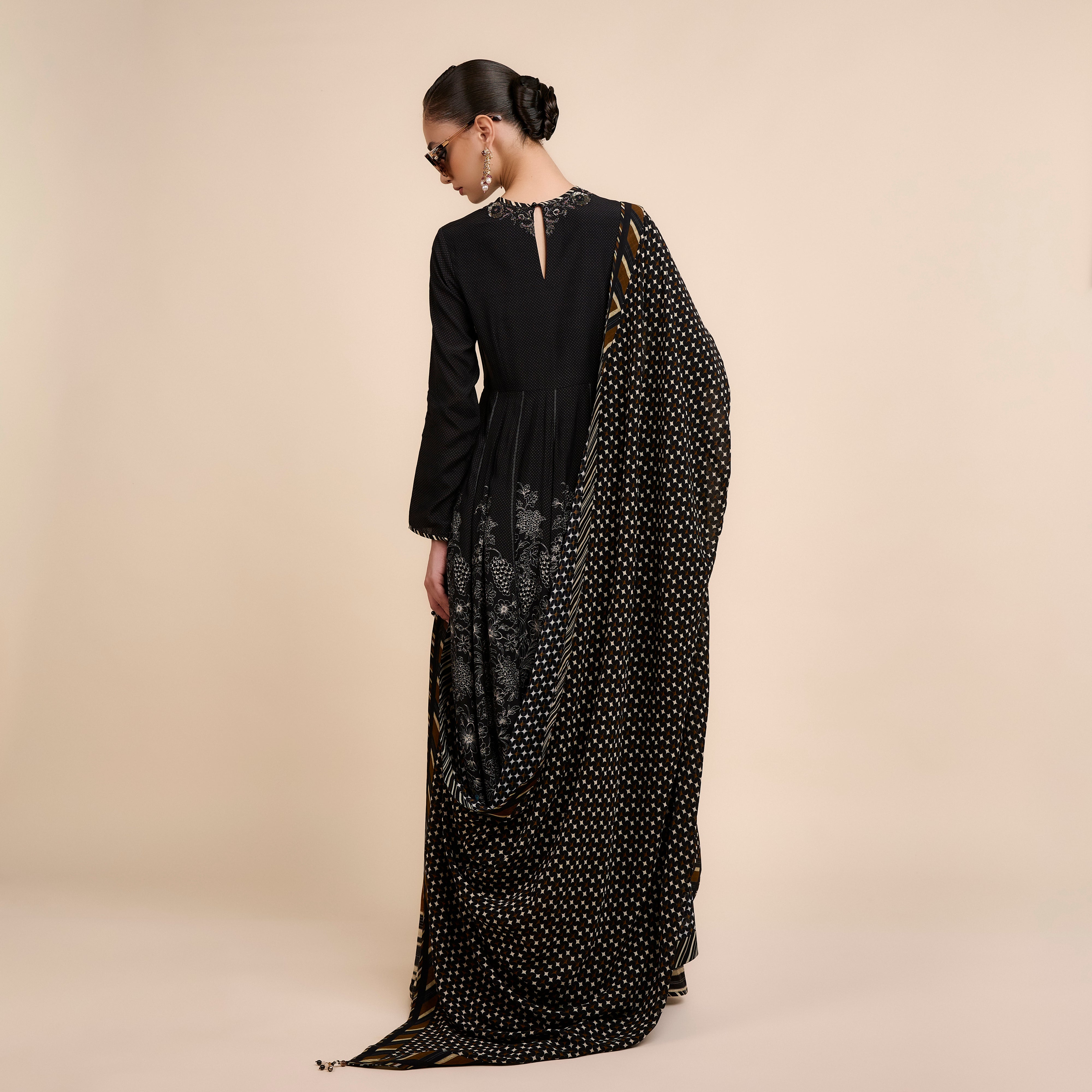Noir - Ochre Stole | Nau