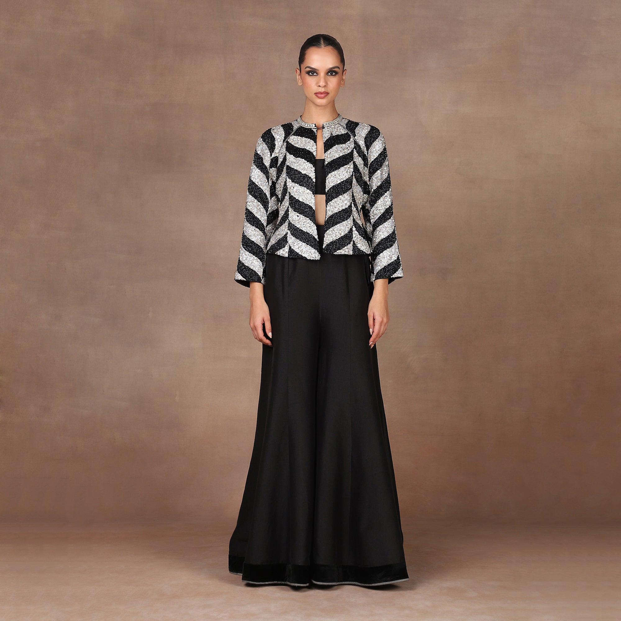Signature Chevron Alika Jacket | MURAQQA