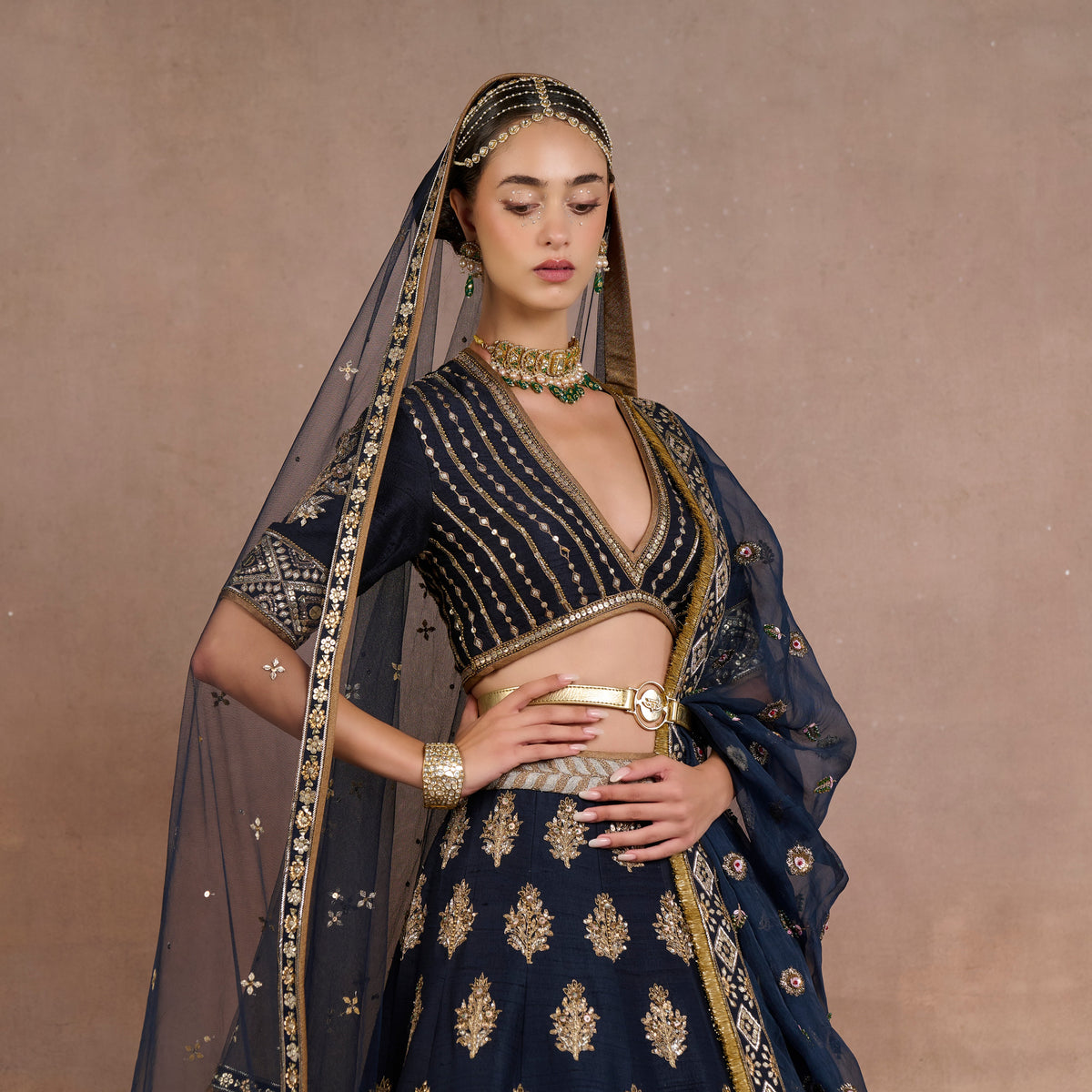 Midnight Blue Veil | Siddi