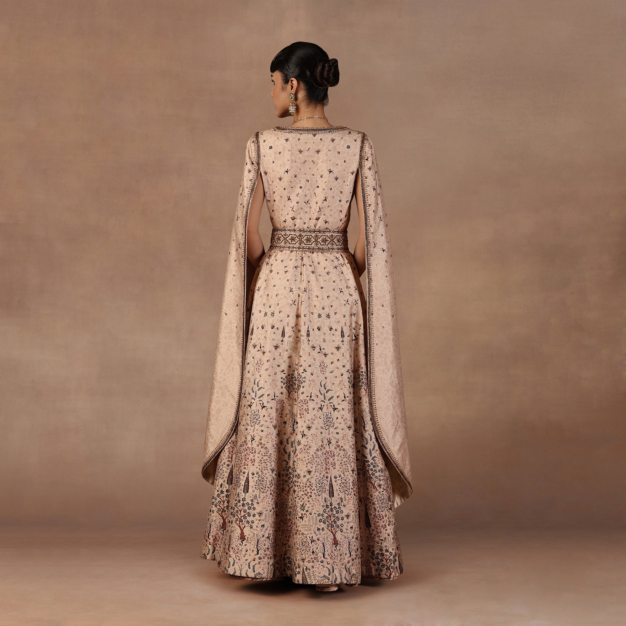 Almond Ivory Jacket Set | EAST