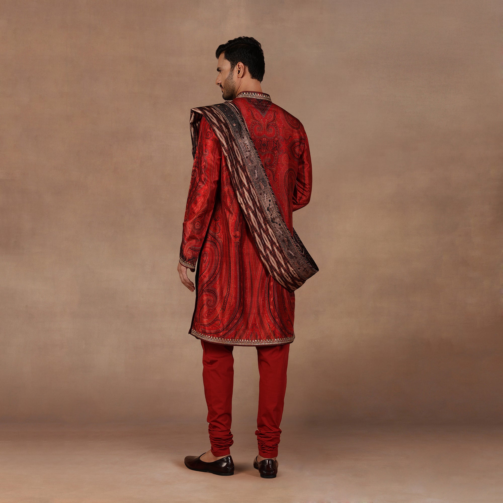 Burgundy - Black Stole | EAST