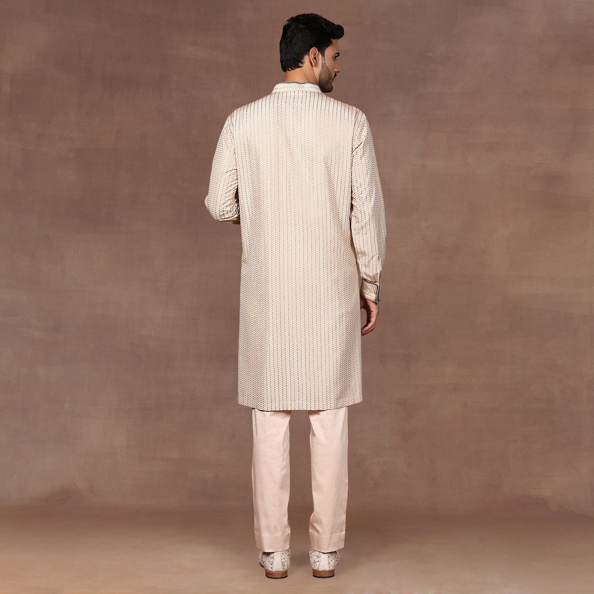 Crème Ivory Chevron Nehru Jacket Set | EAST