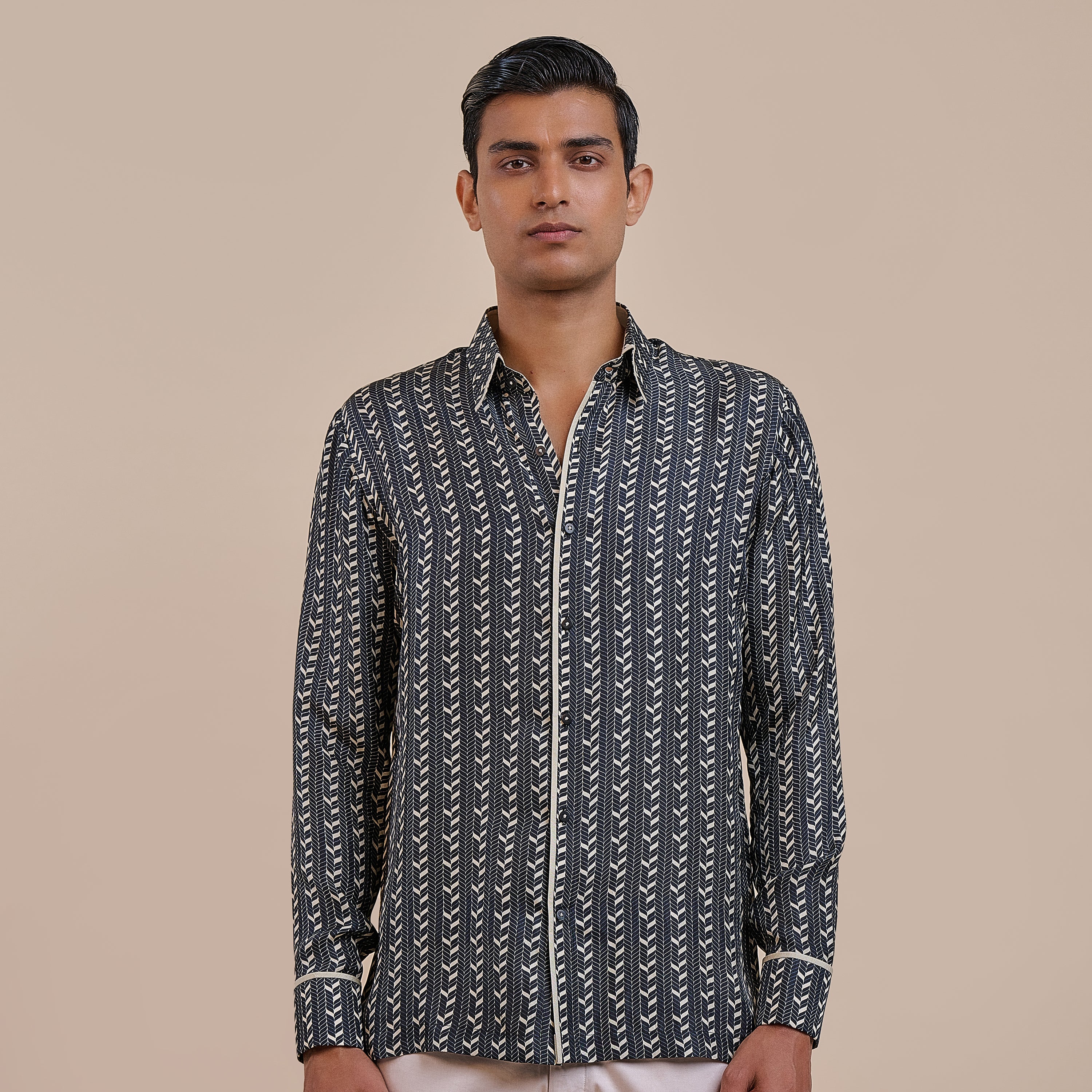 Linear Chevron Shirt | ATTH