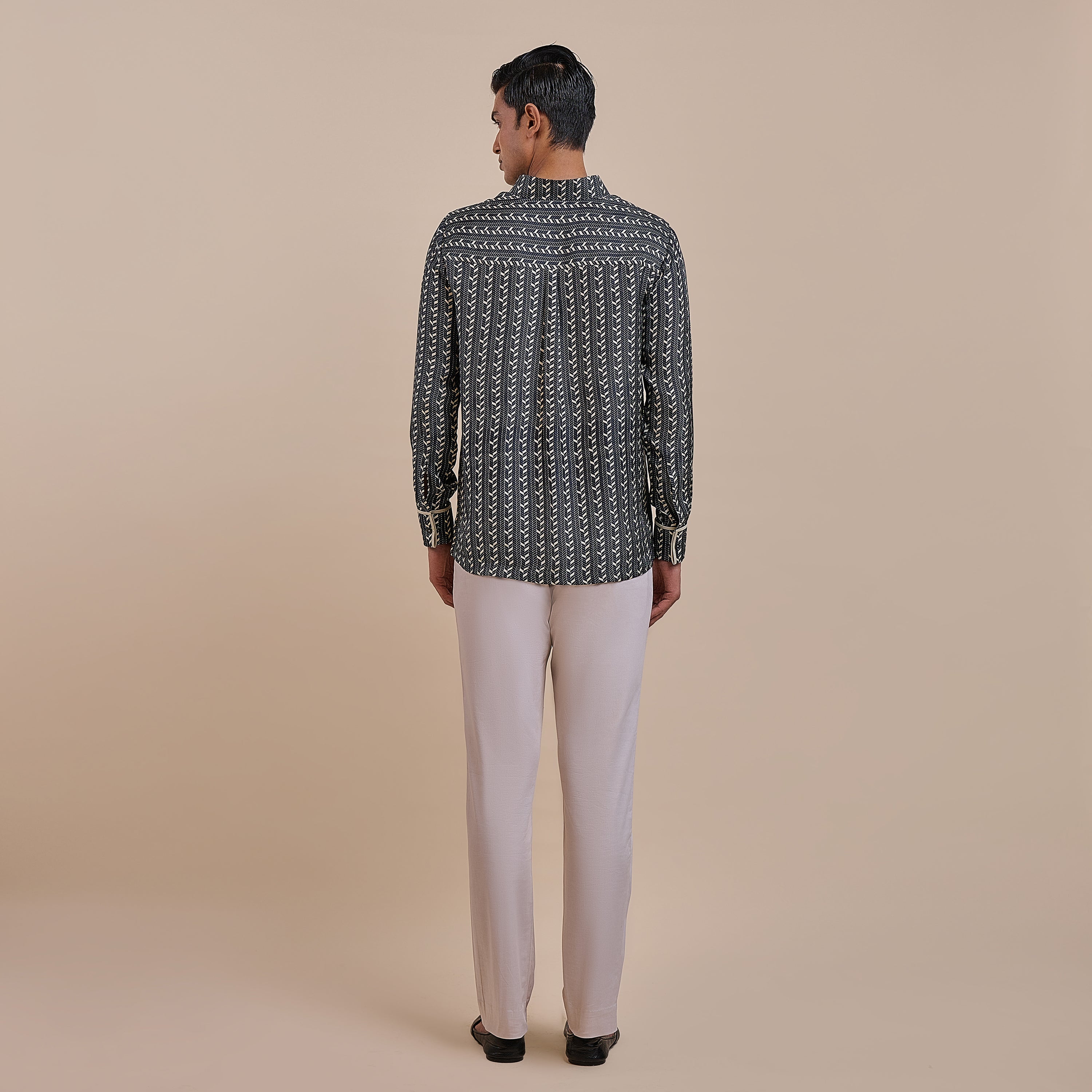 Linear Chevron Shirt | ATTH
