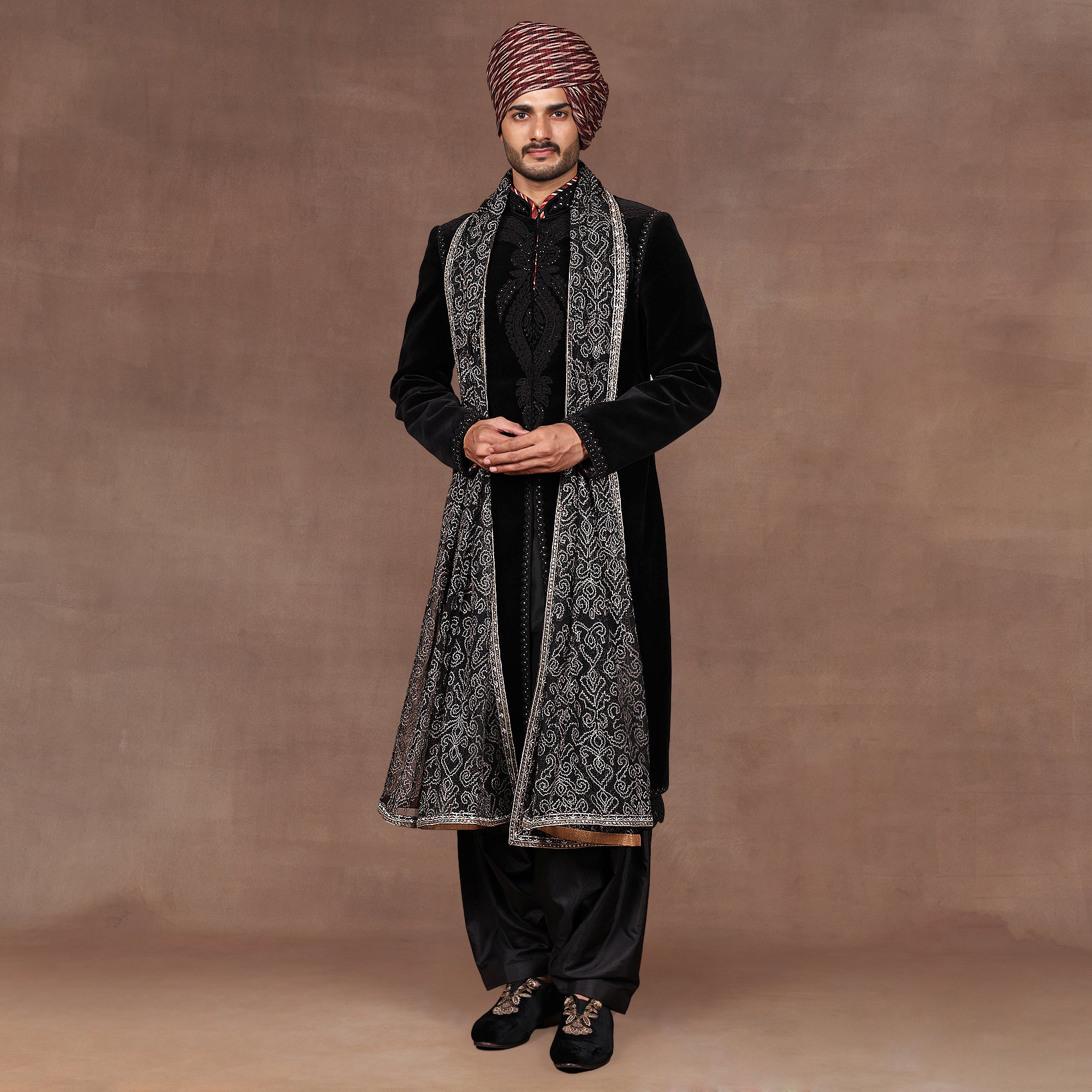 Noir - Gold Tulle Stole | EAST