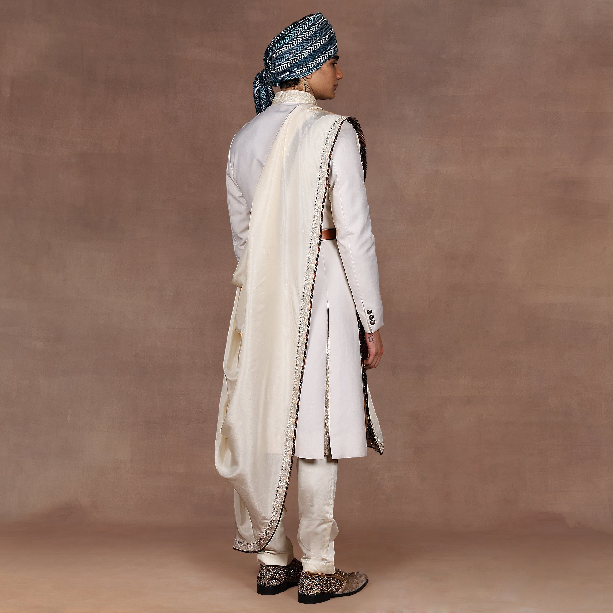 Pearl Ivory Stole | EAST