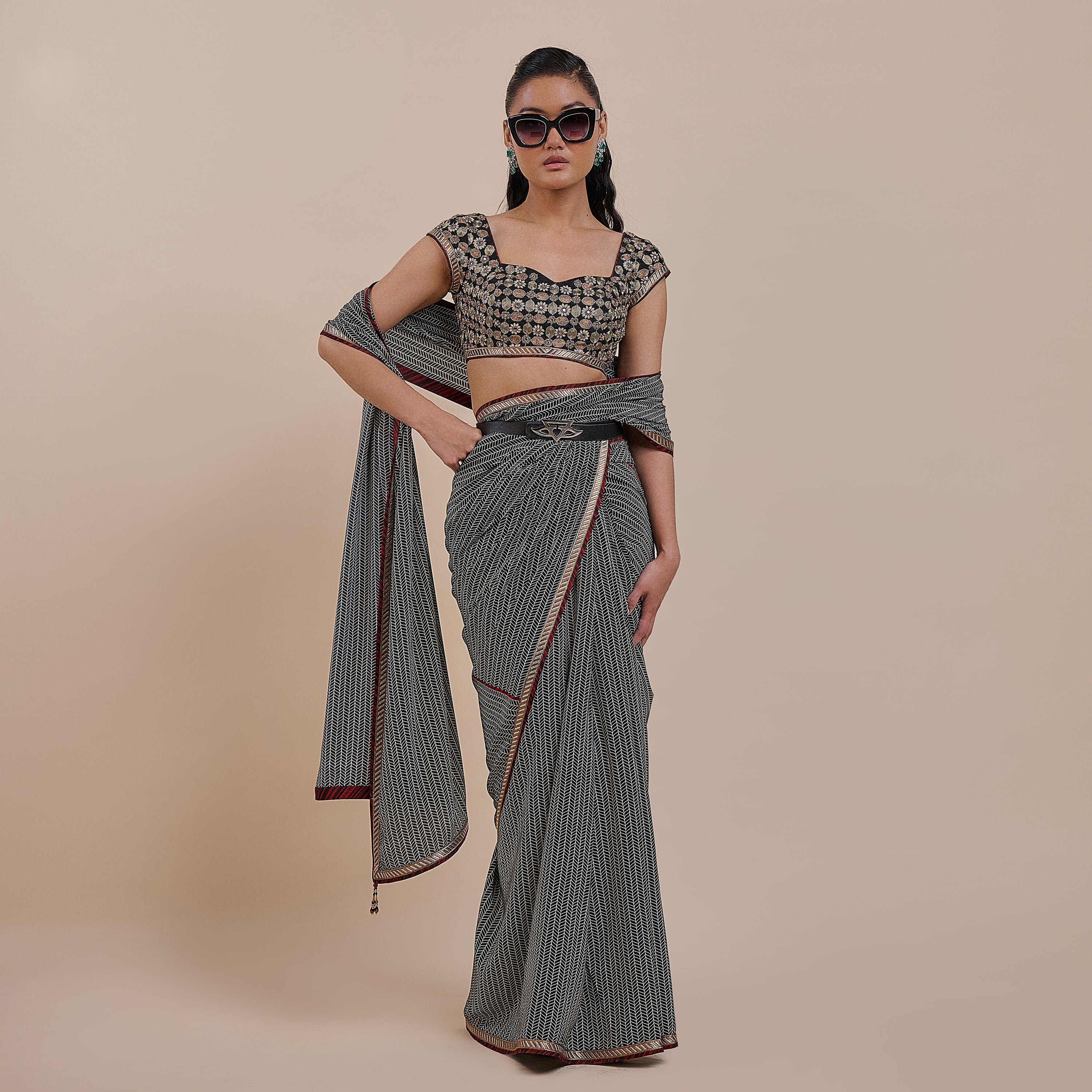 Striped Chevron Saree Set | ATTH