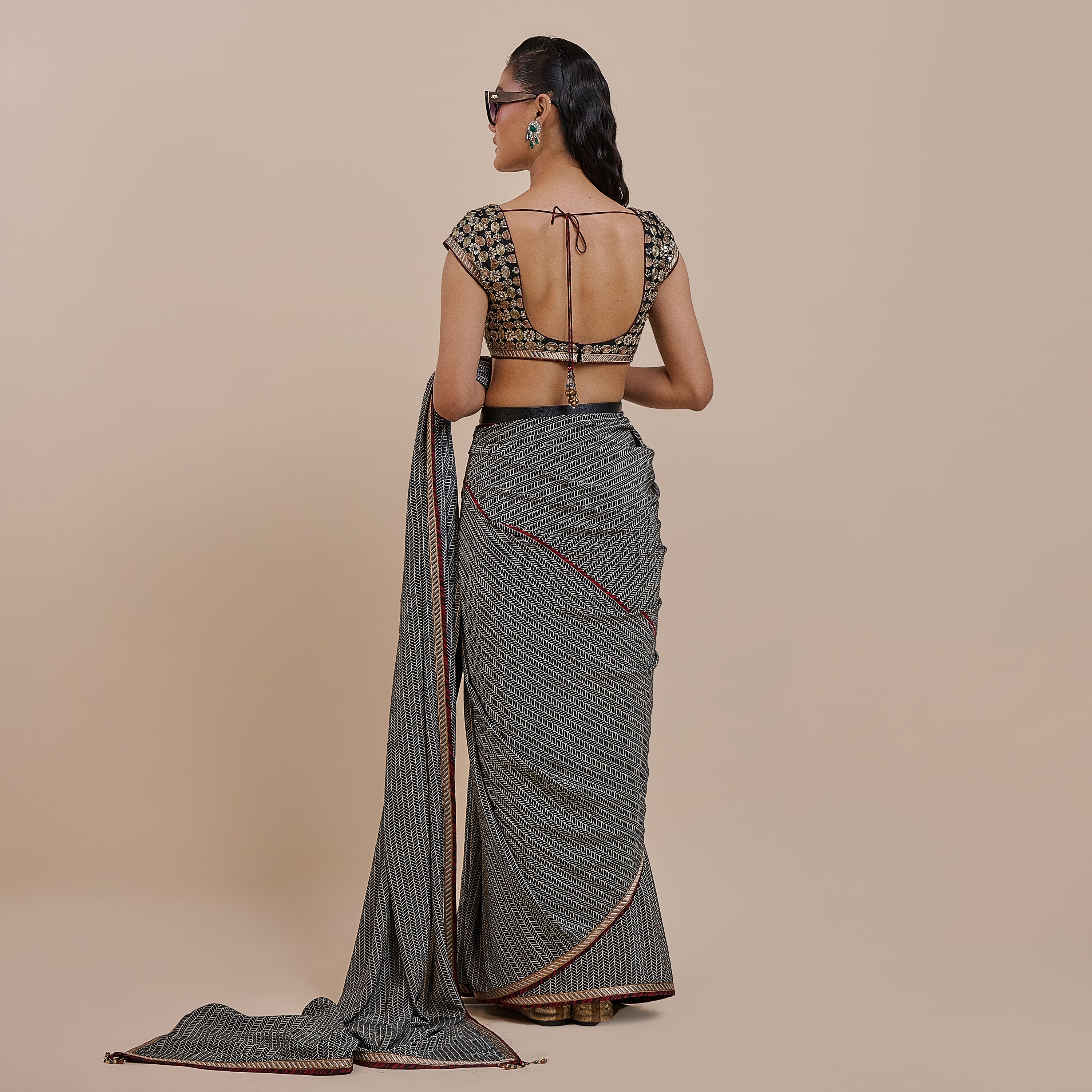 Striped Chevron Saree Set | ATTH