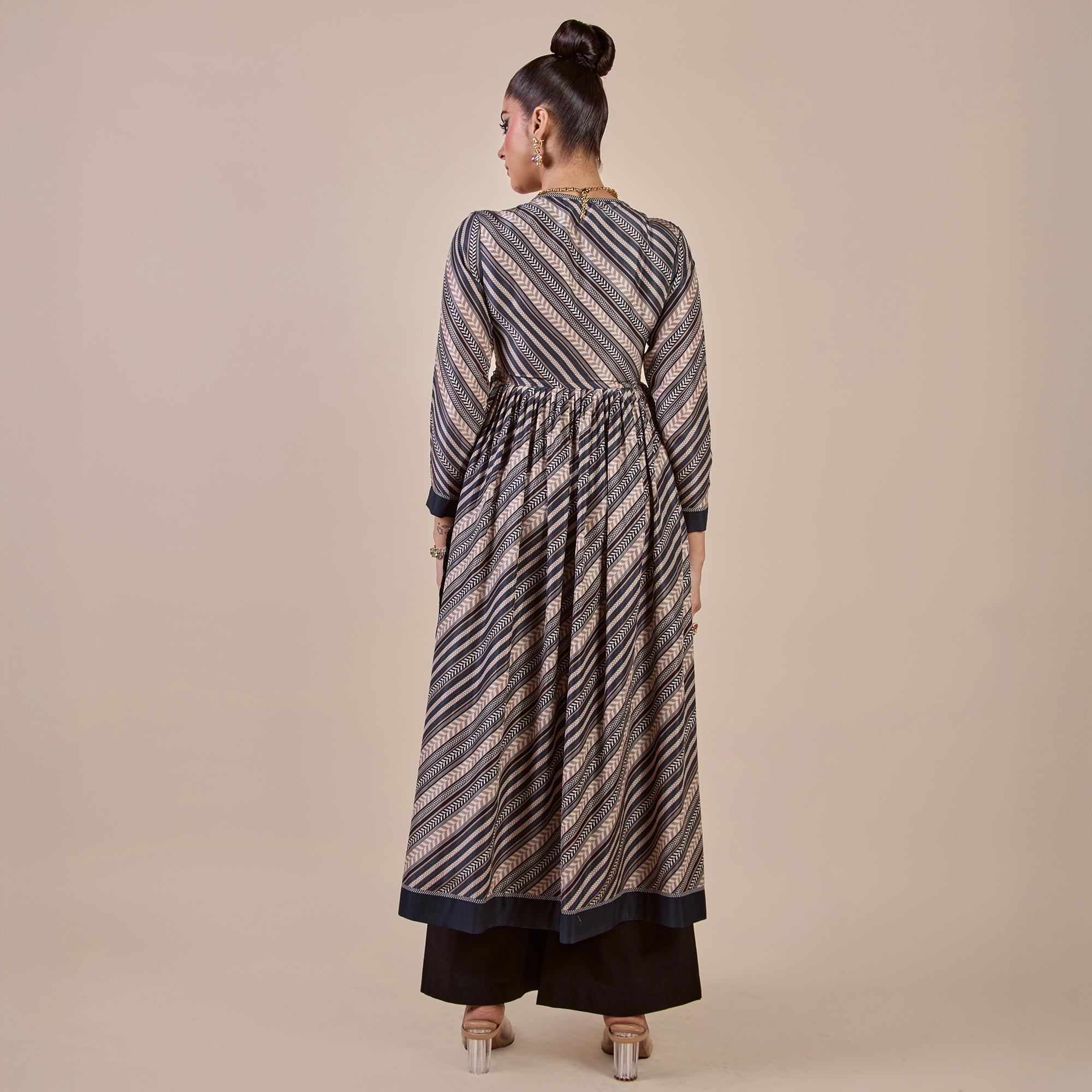 Taupe Chevron Striped Tunic | CHHĒ