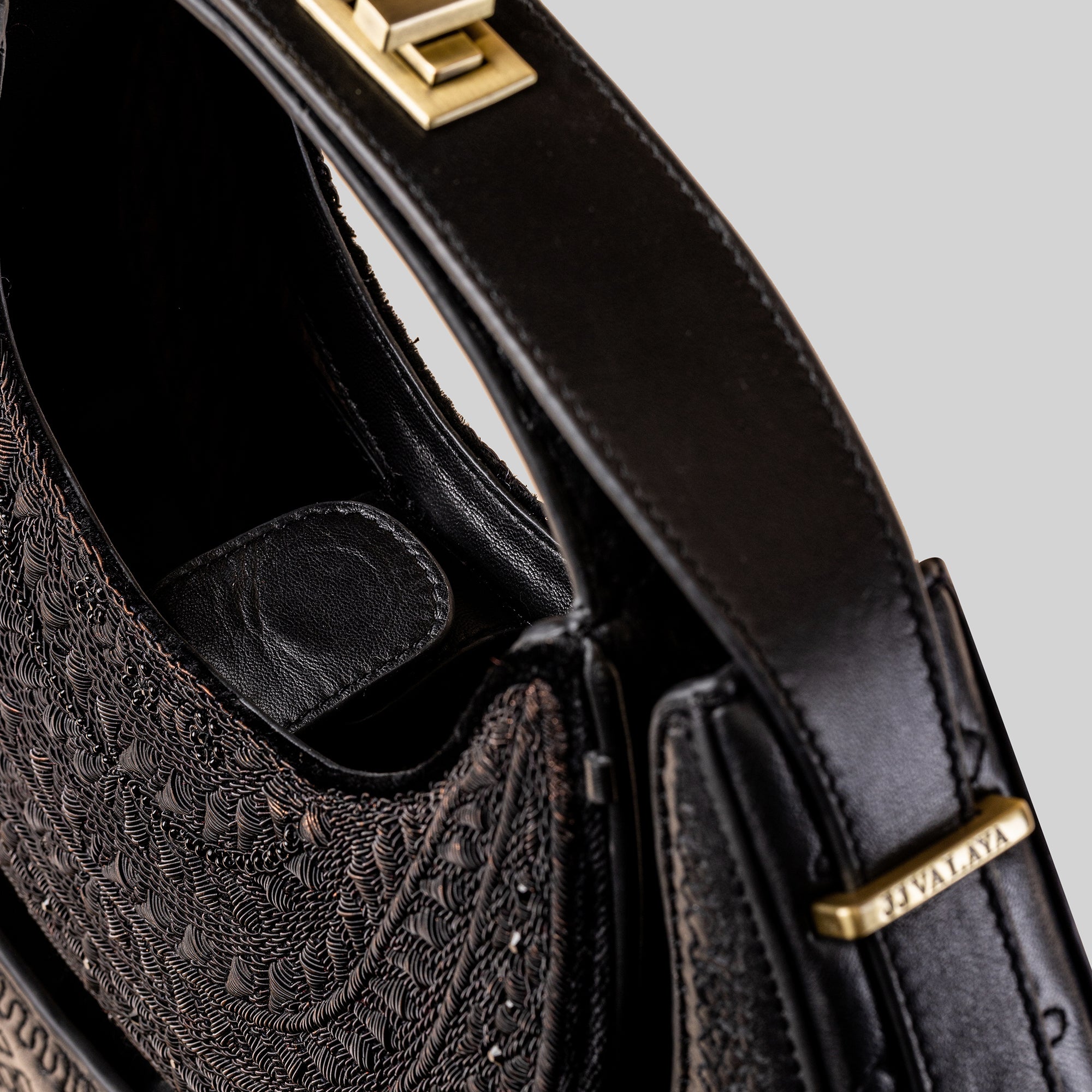 The Raj - The Jagjit Bag | Noir